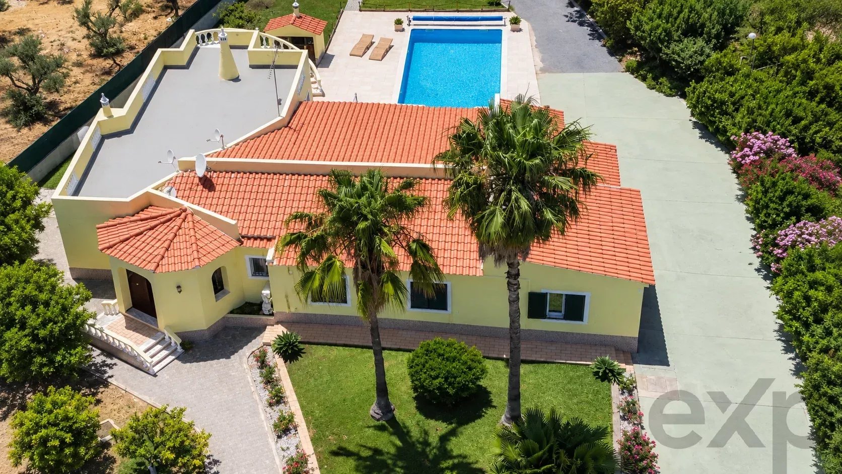 Moradia T4 com piscina em lote de 1.640 m² 87363110 image 30