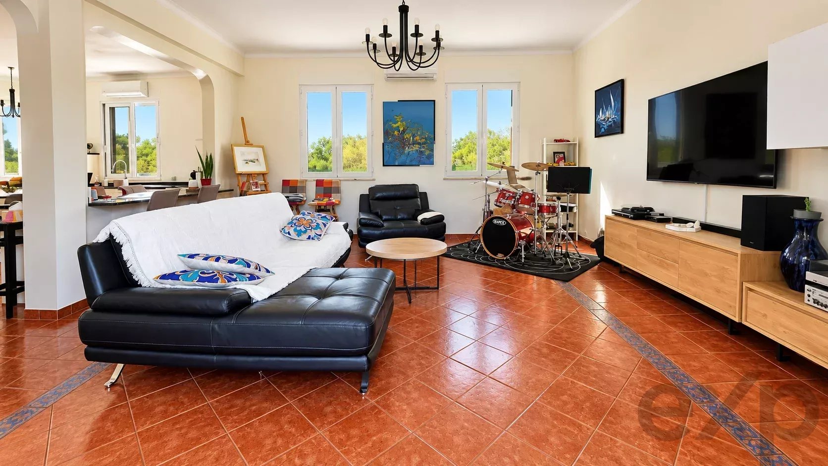 Moradia T4 com piscina em lote de 1.640 m² 87363110 image 8