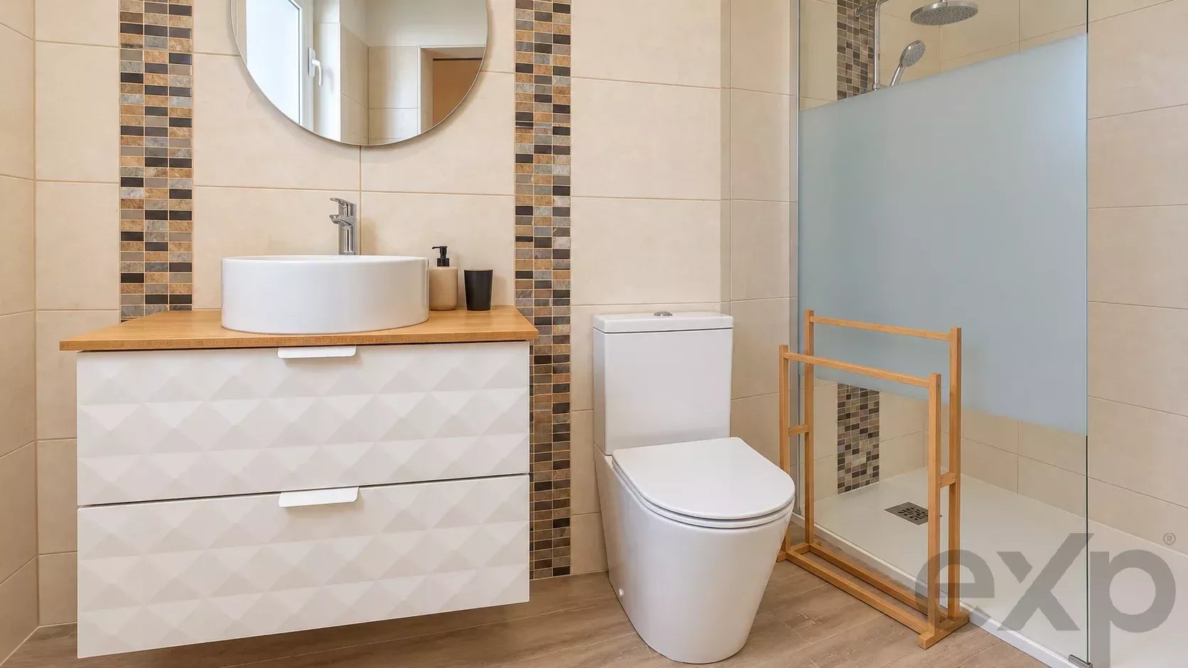 Moradia T4 com piscina em lote de 1.640 m² 87363110 image 18
