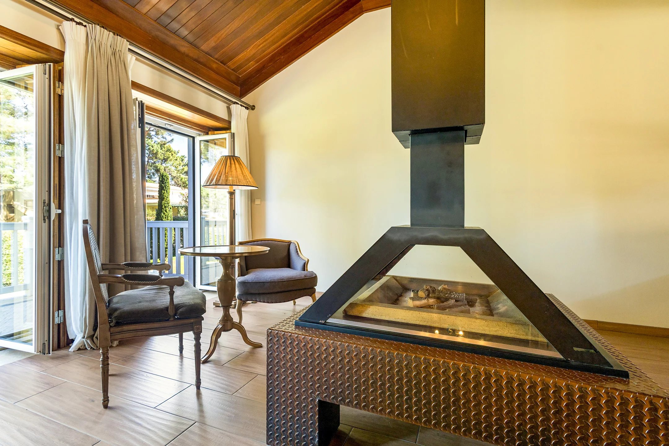 Residential House for sale in Charneca de Caparica e Sobreda, 346 m²