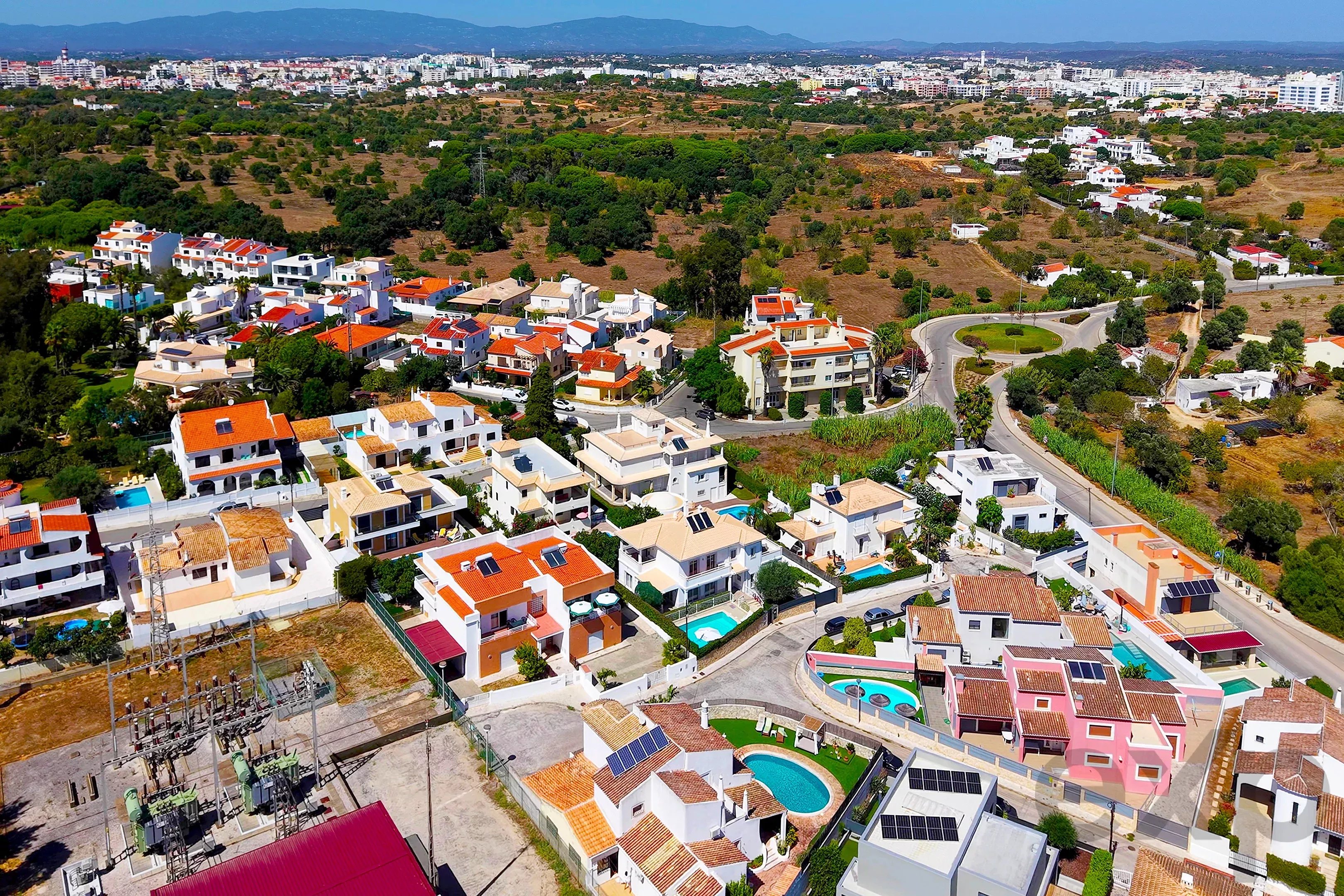 Moradia isolada com piscina e garagem, a 5 minutos a pé da Praia do Vau – Portimão 87408928 image 93