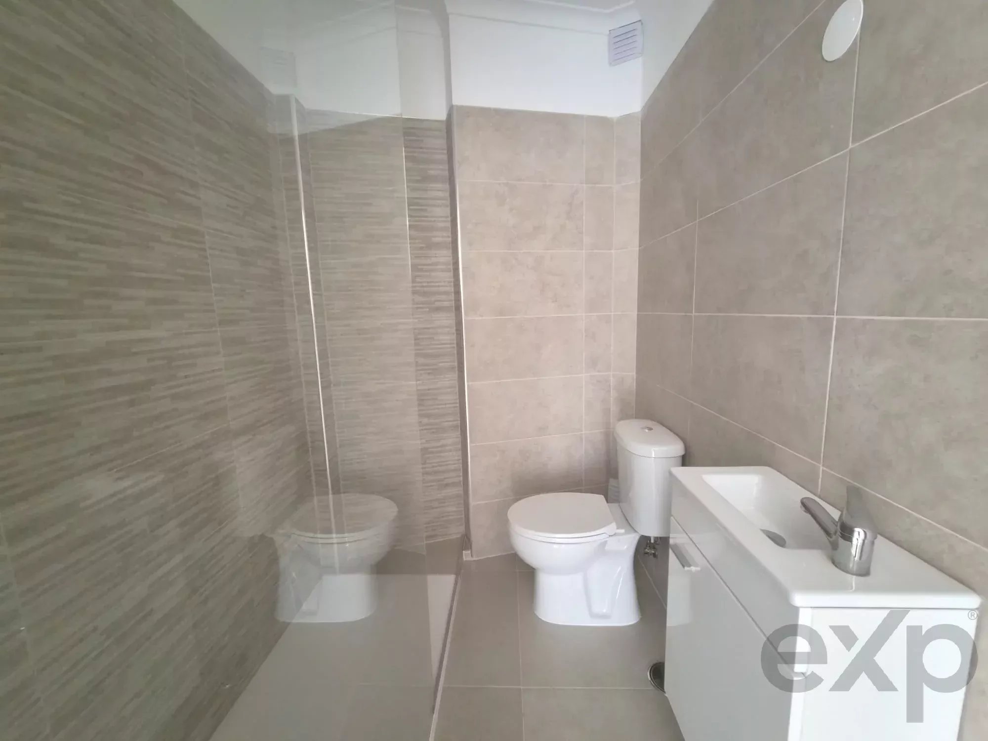 Apartamento para alugar em Alvalade, 130 m²