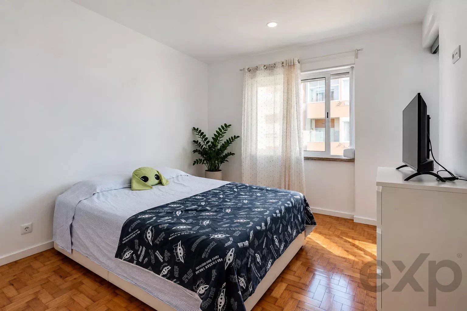 T3 remodelado com 117 m², muita luz e vista para a Baía do Seixal 87424643 image 10