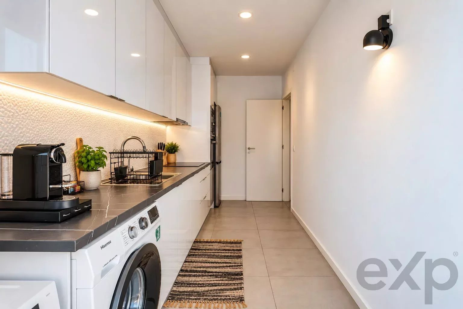 T3 remodelado com 117 m², muita luz e vista para a Baía do Seixal 87424643 image 7