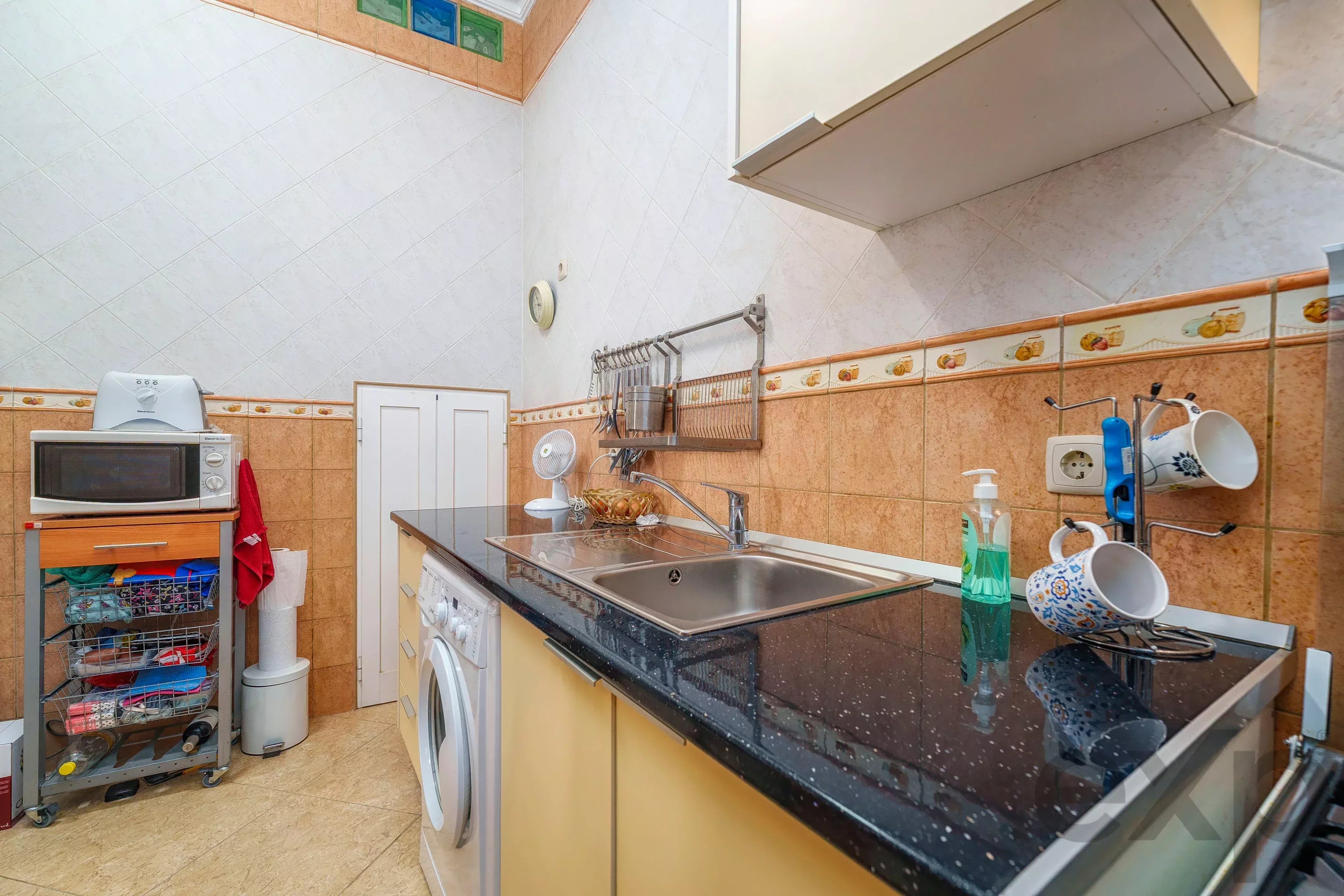 Moradia T1+1 com amplo terraço no coração da Baixa de Olhão 87429780 image 11