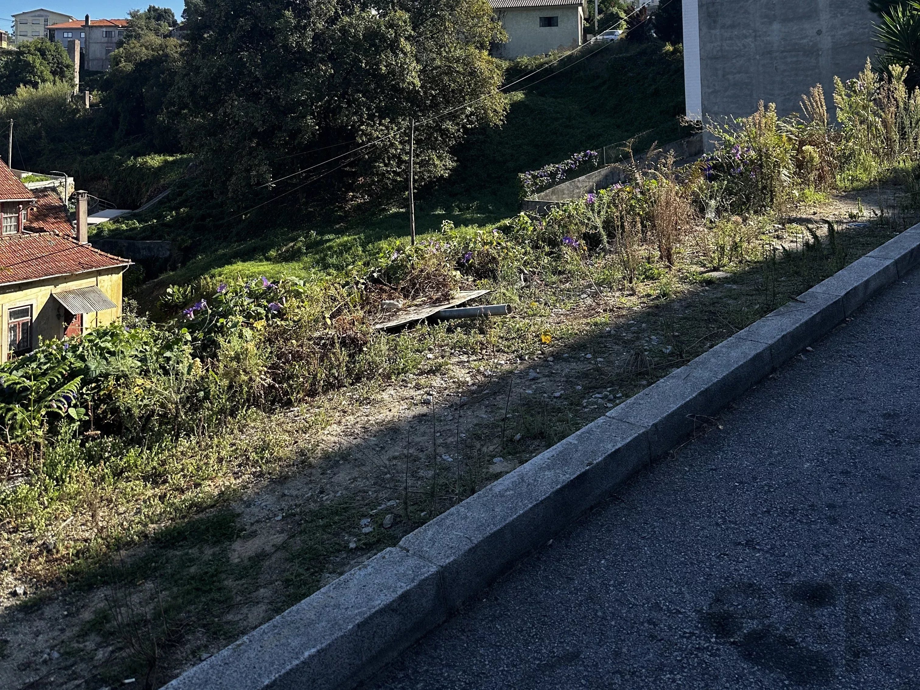 Terreno à venda em Gondomar (São Cosme), Valbom e Jovim, 250 m²