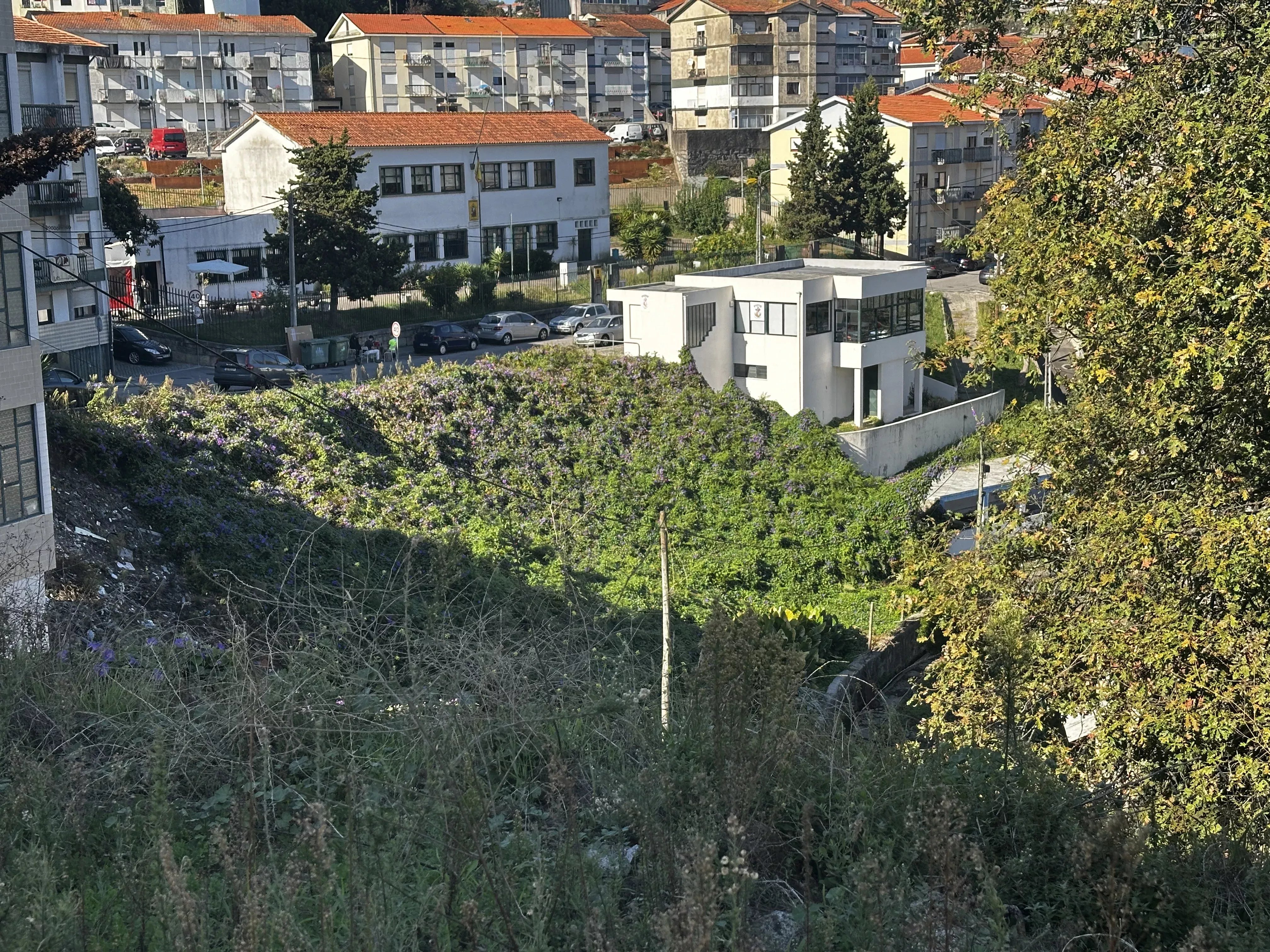 Terreno à venda em Gondomar (São Cosme), Valbom e Jovim, 250 m²