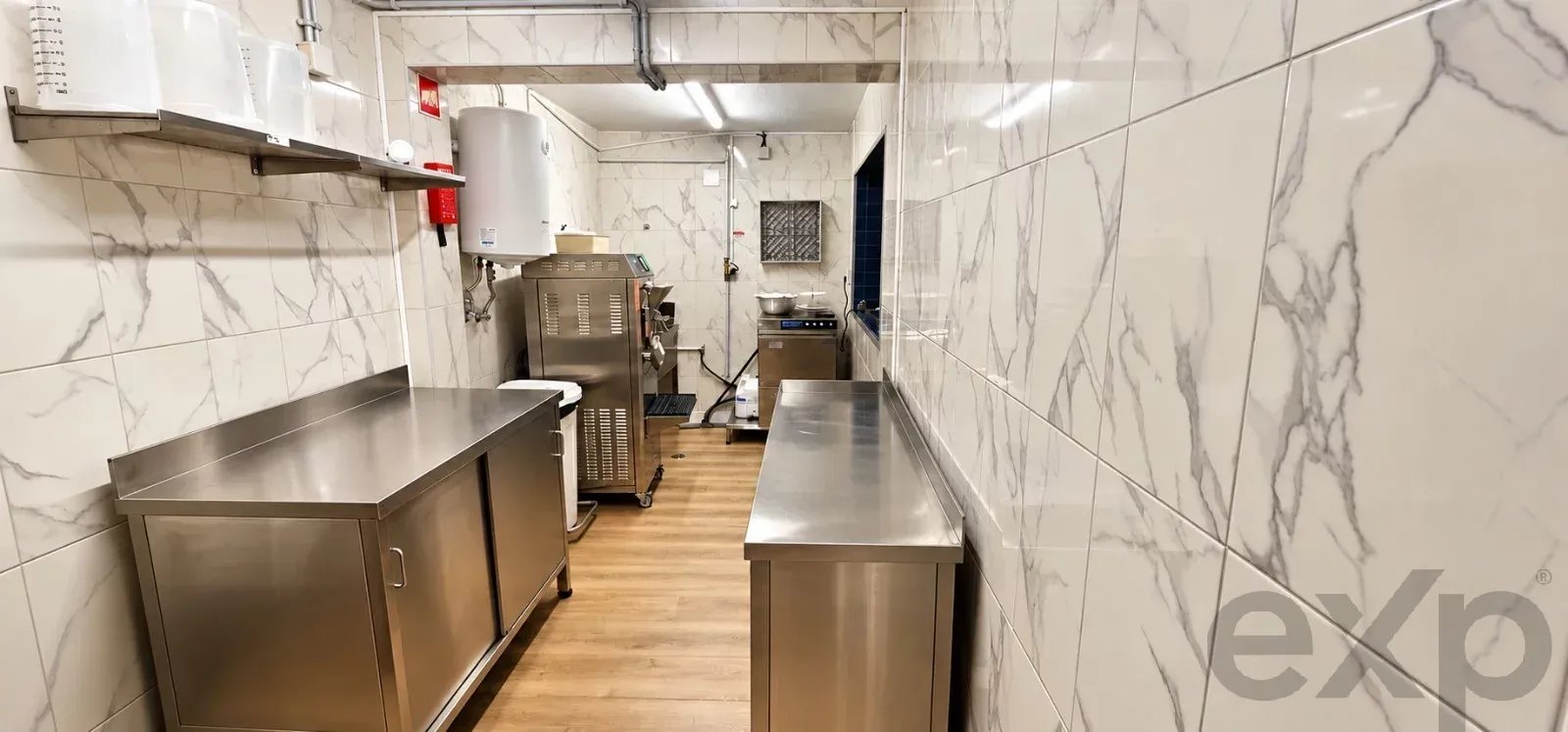 Loja de comércio à venda em Olhão, 102 m²