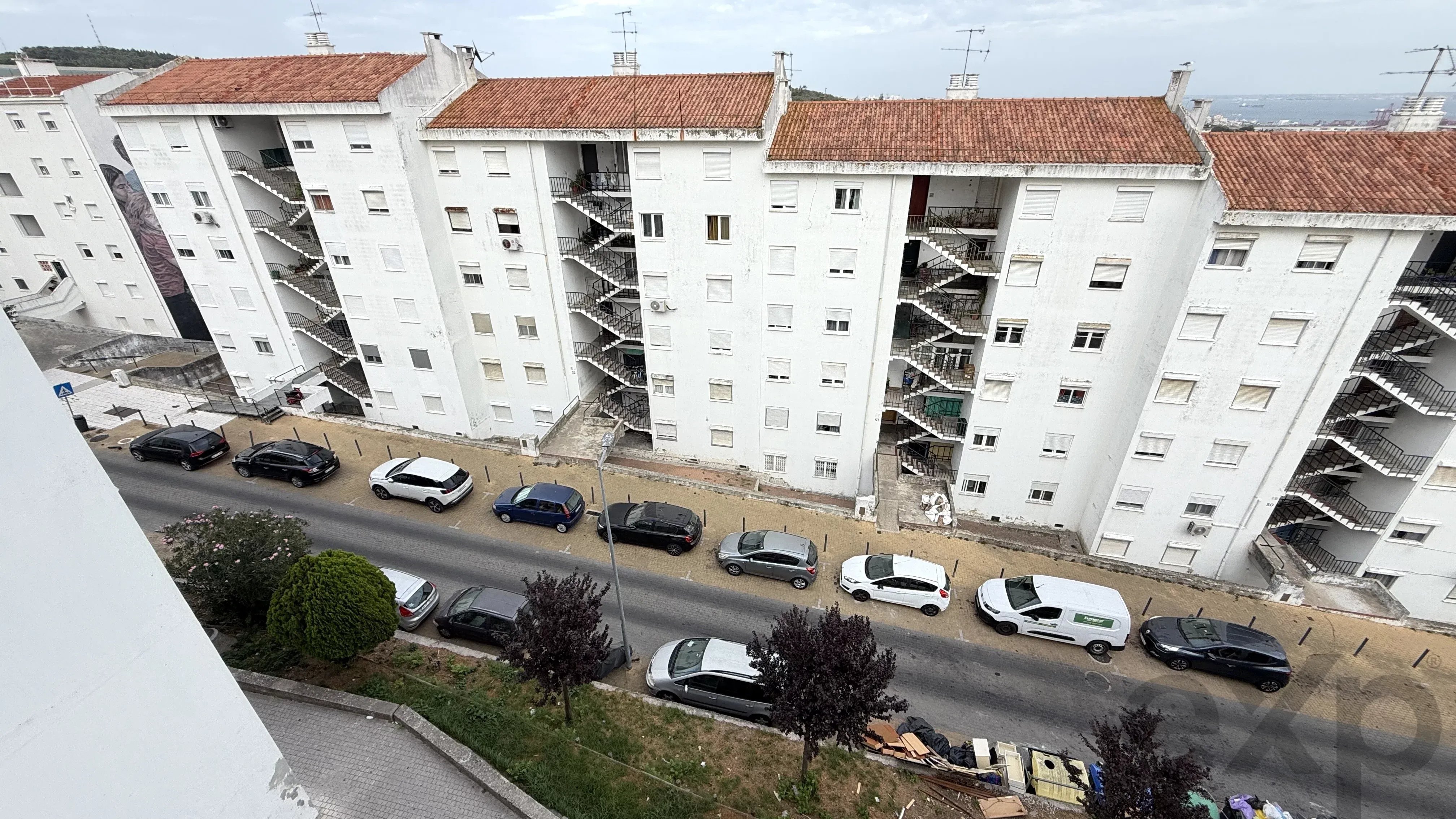 Apartamento T3 + 1 com sótão proximo ao Polo universitario da Ajuda 87438293 image 45