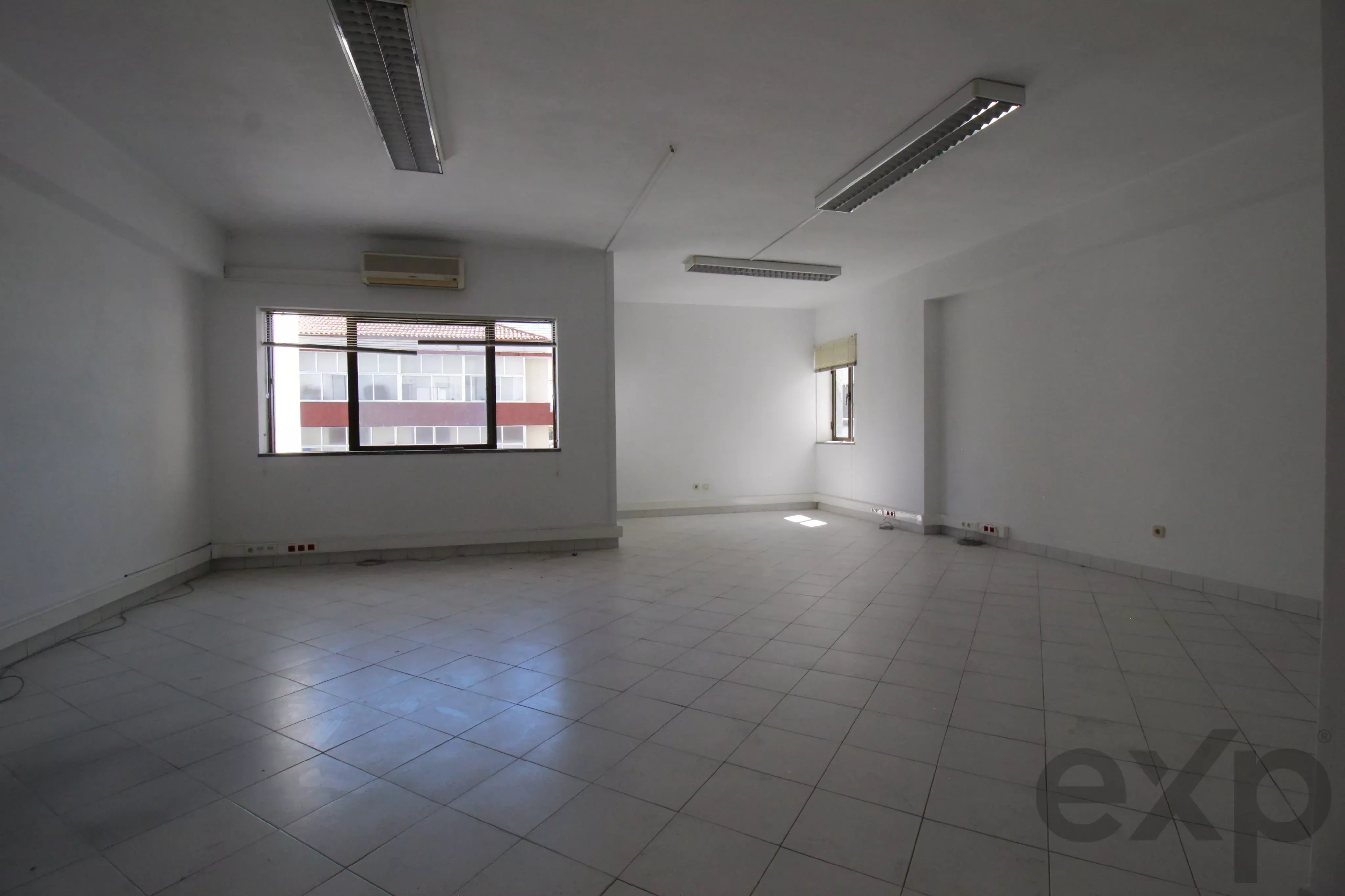 Escritório à venda em Oliveira do Hospital e São Paio de Gramaços, 54 m²