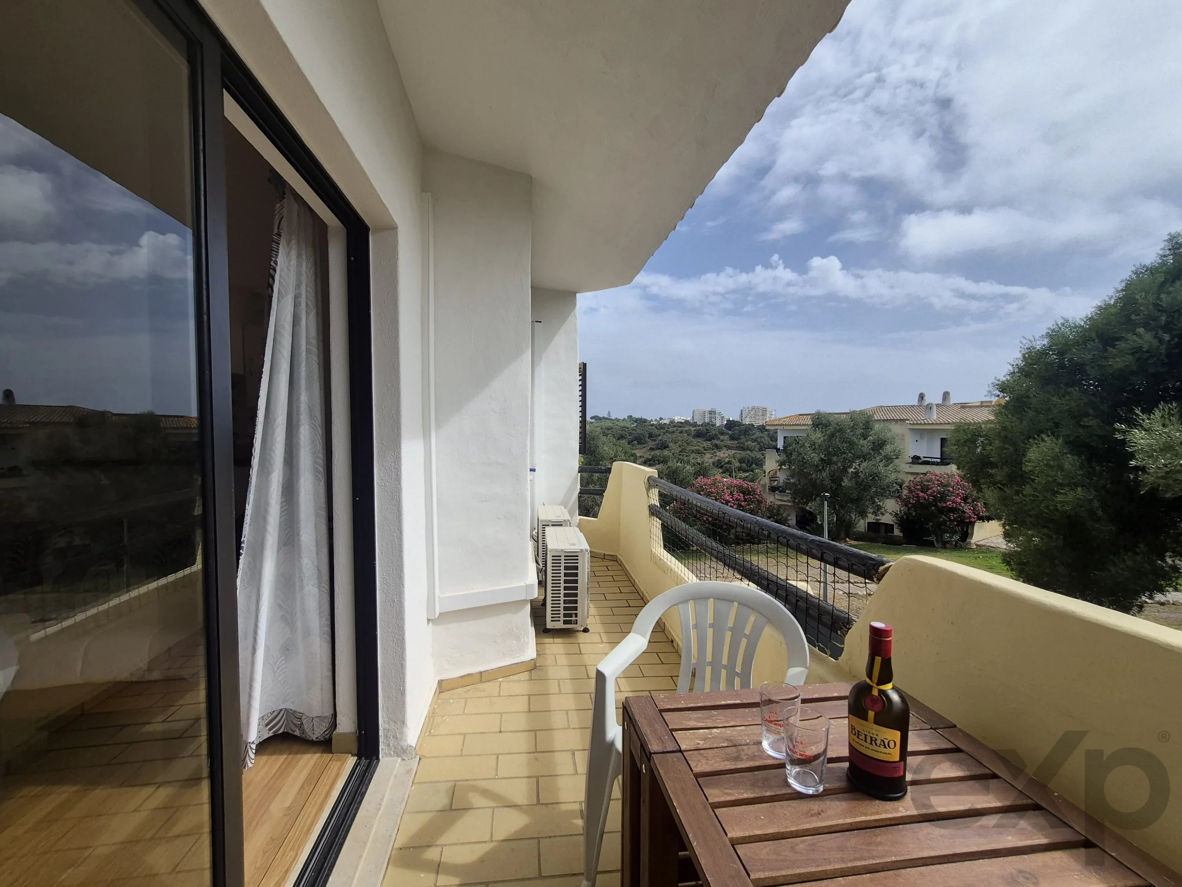 Apartamento de 1 quarto (T1) iluminado, com orientação sul e varanda – Alvor 87438960 image 12