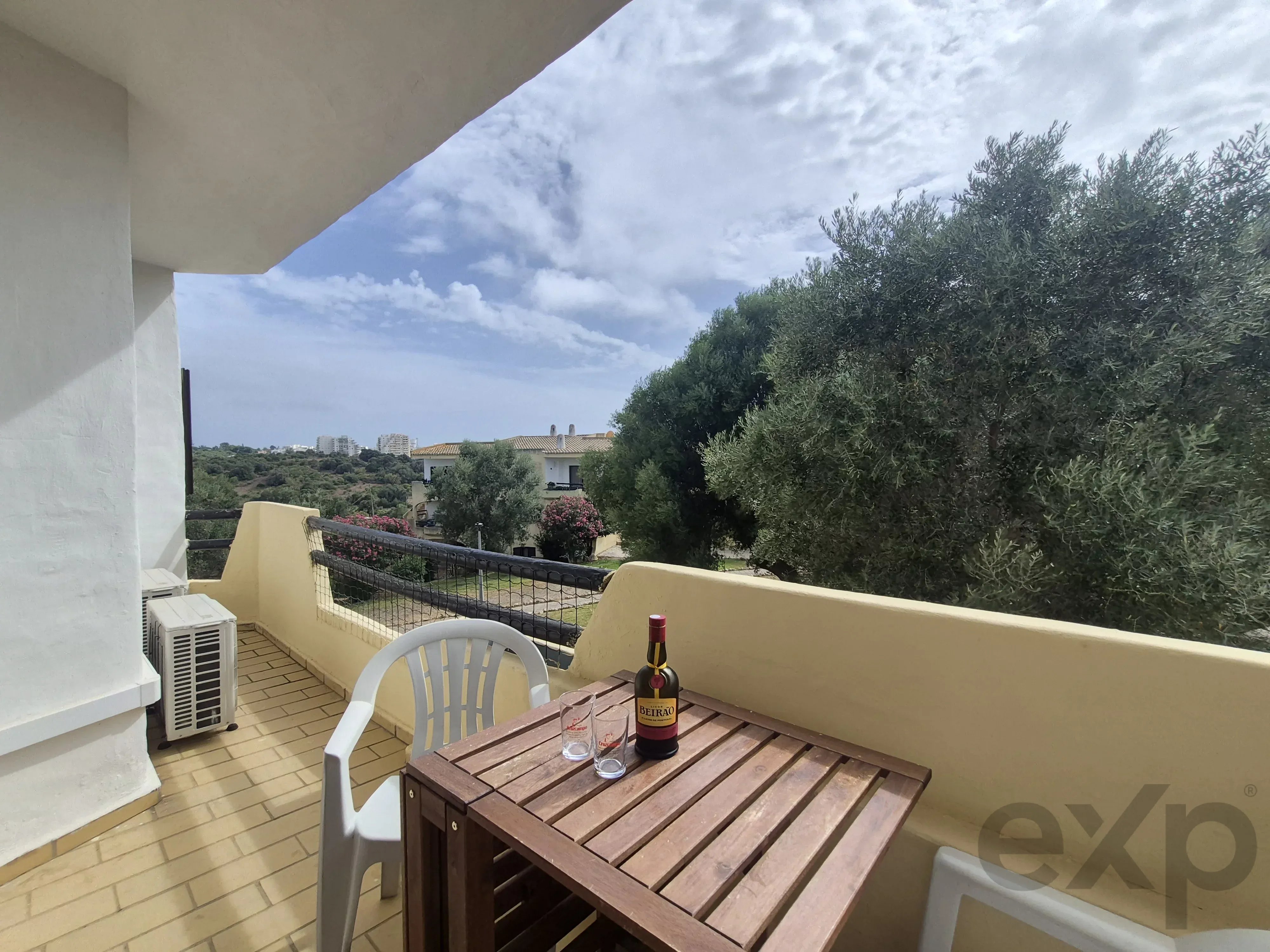 Apartamento de 1 quarto (T1) iluminado, com orientação sul e varanda – Alvor 87438960 image 11
