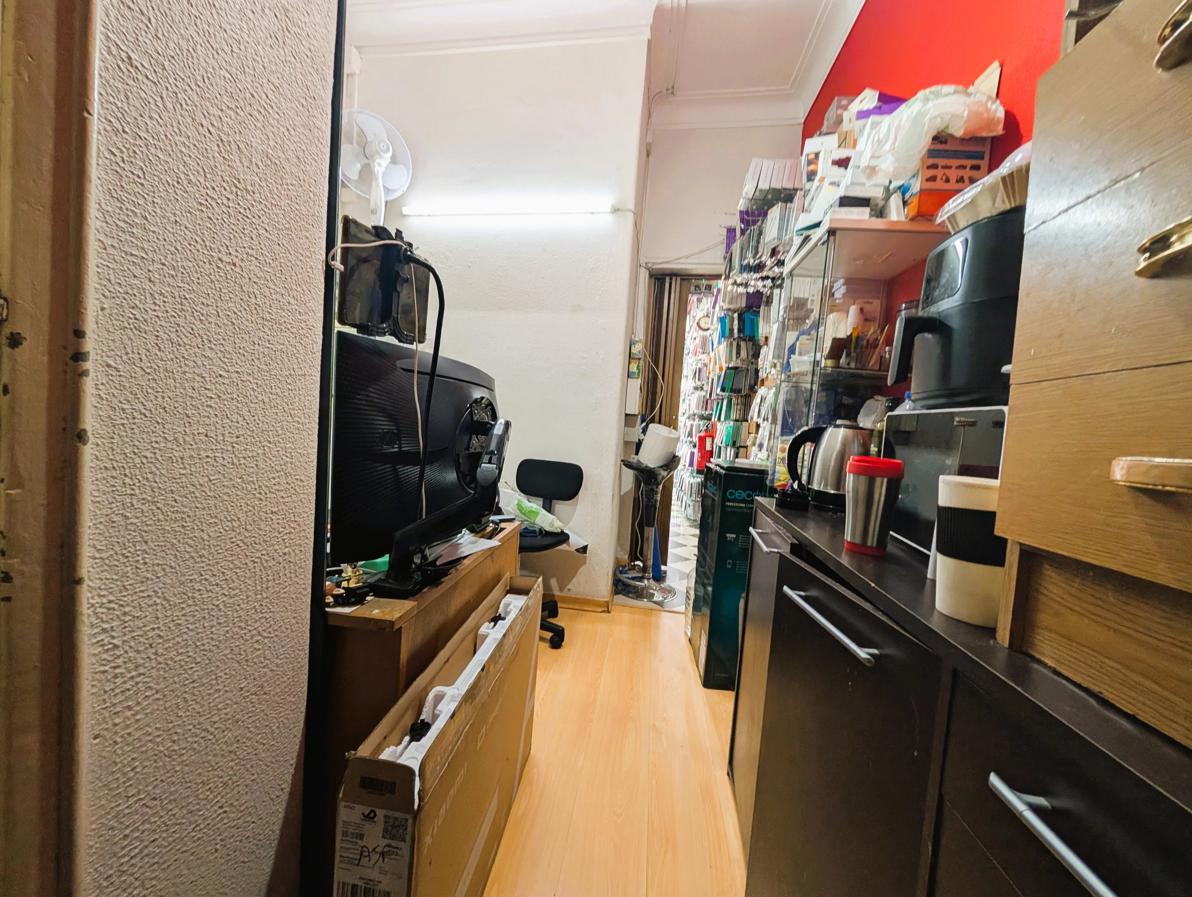 Loja de comércio à venda em Almada, Cova da Piedade, Pragal e Cacilhas, 28 m²