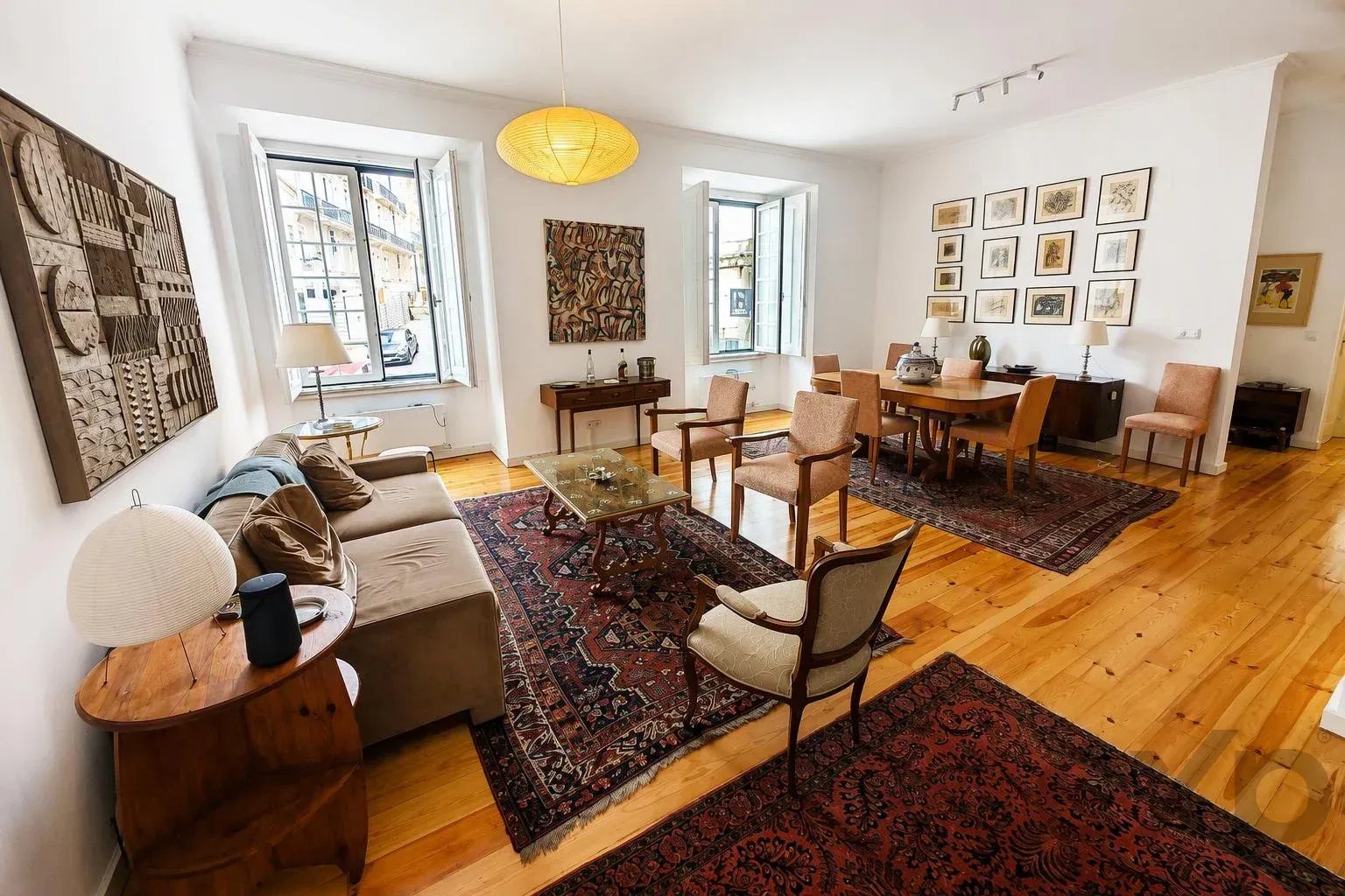 Espaço, luz e carácter num apartamento singular em Lisboa 87448473 image 23