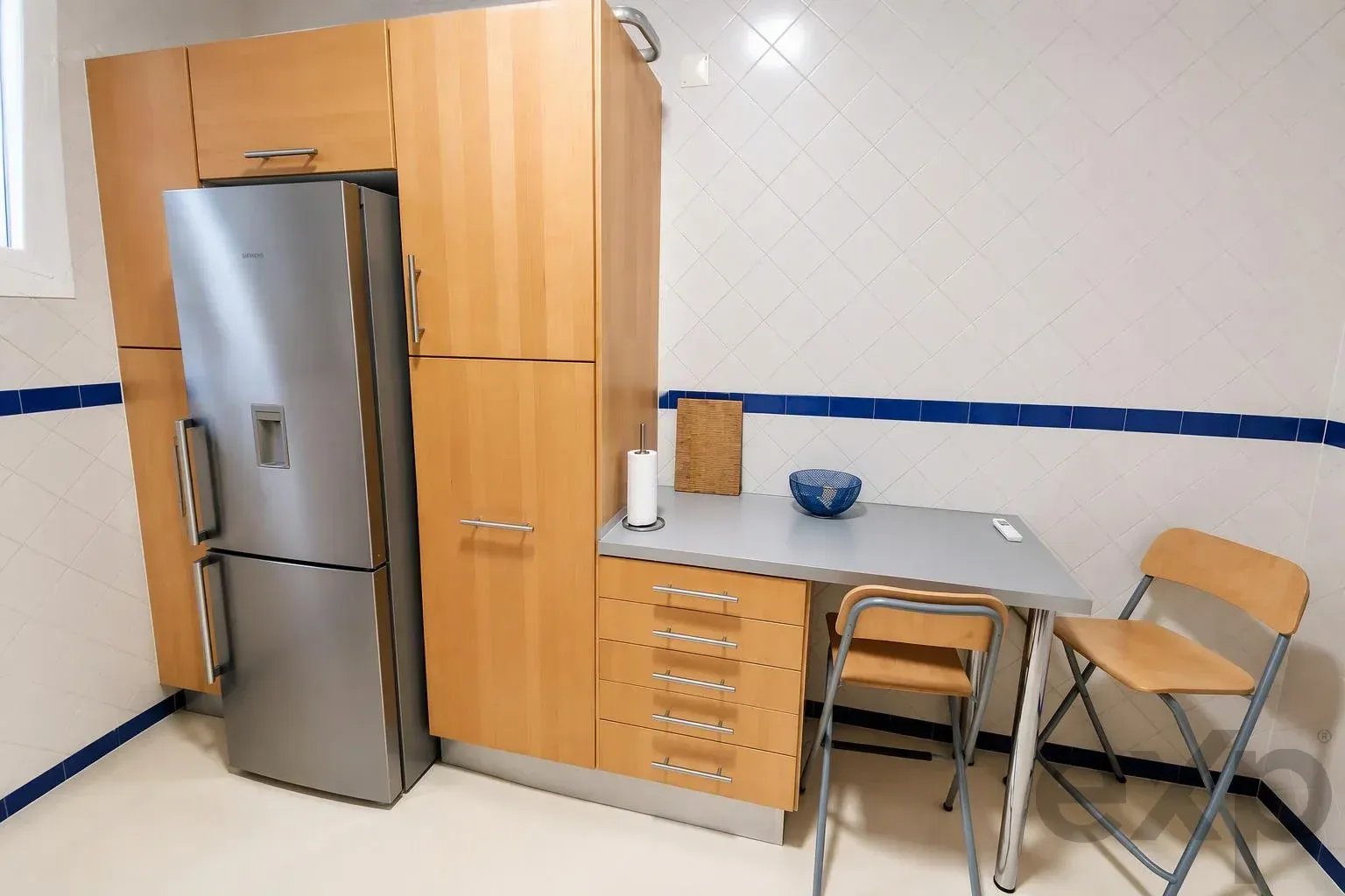 Espaço, luz e carácter num apartamento singular em Lisboa 87448473 image 9