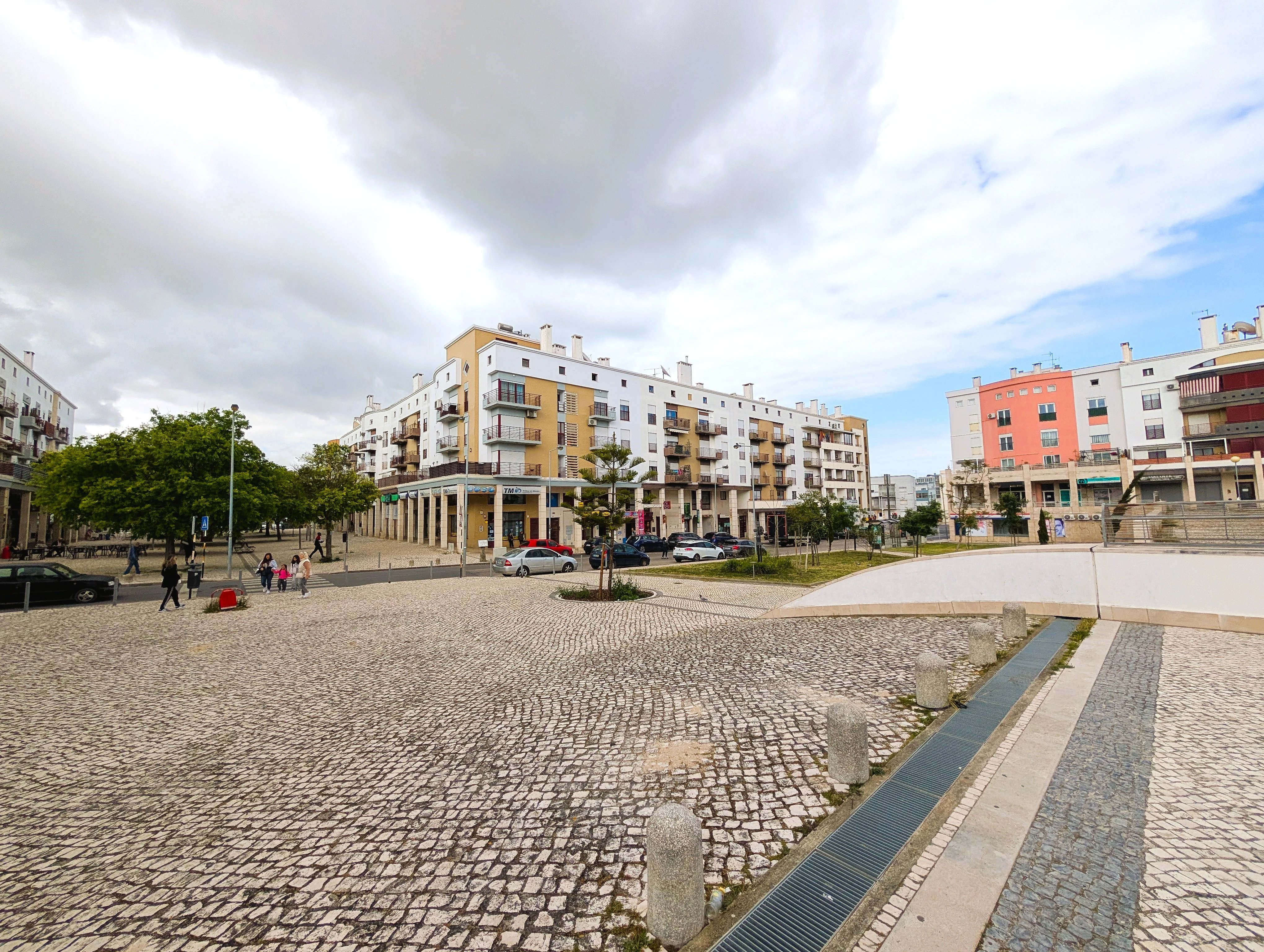 Loja de comércio à venda em Almada, Cova da Piedade, Pragal e Cacilhas, 60 m²