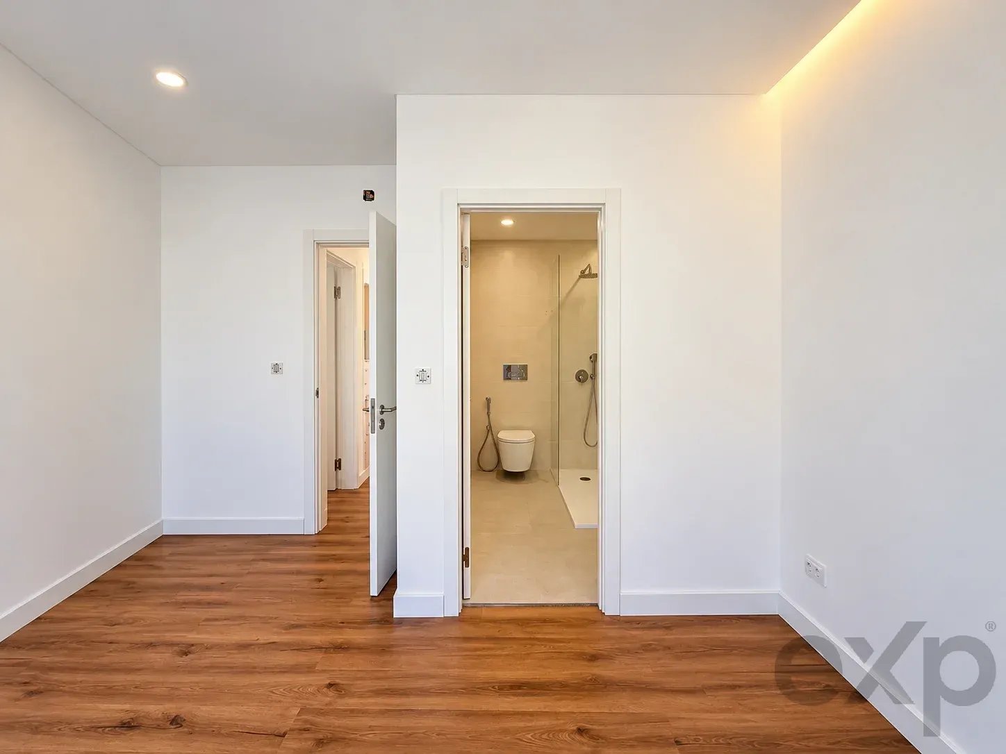 T3 totalmente remodelado com 2 suítes em Montalvão, Setúbal 87472744 image 16