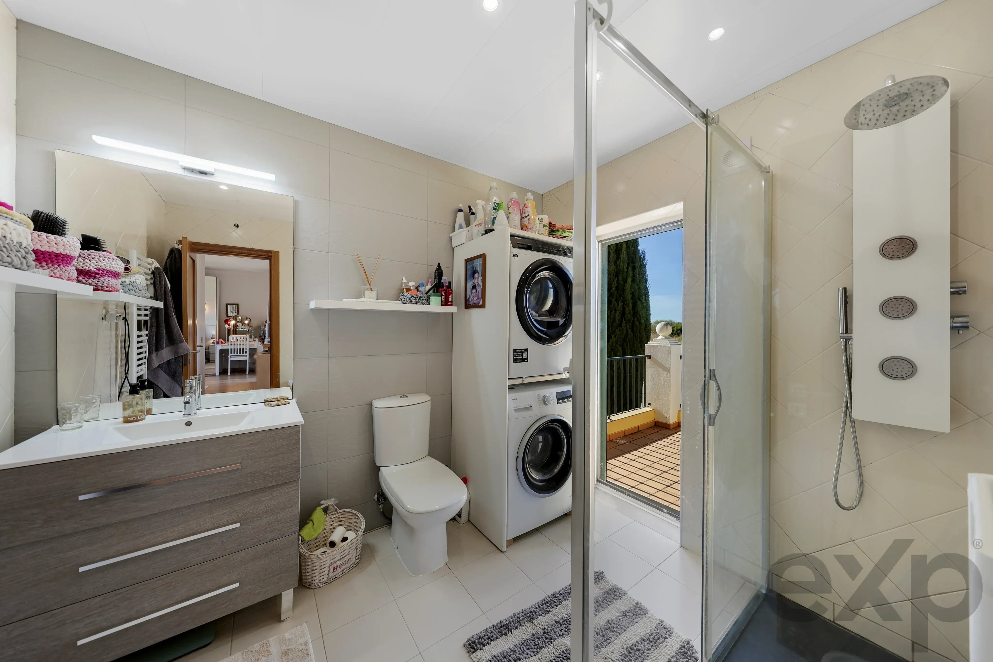 Elegante moradia geminada T3 com terraços. garagem dupla e piscina – A 300m do novo golfe e 1 Km das Praias de Ferragudo 87475208 image 37