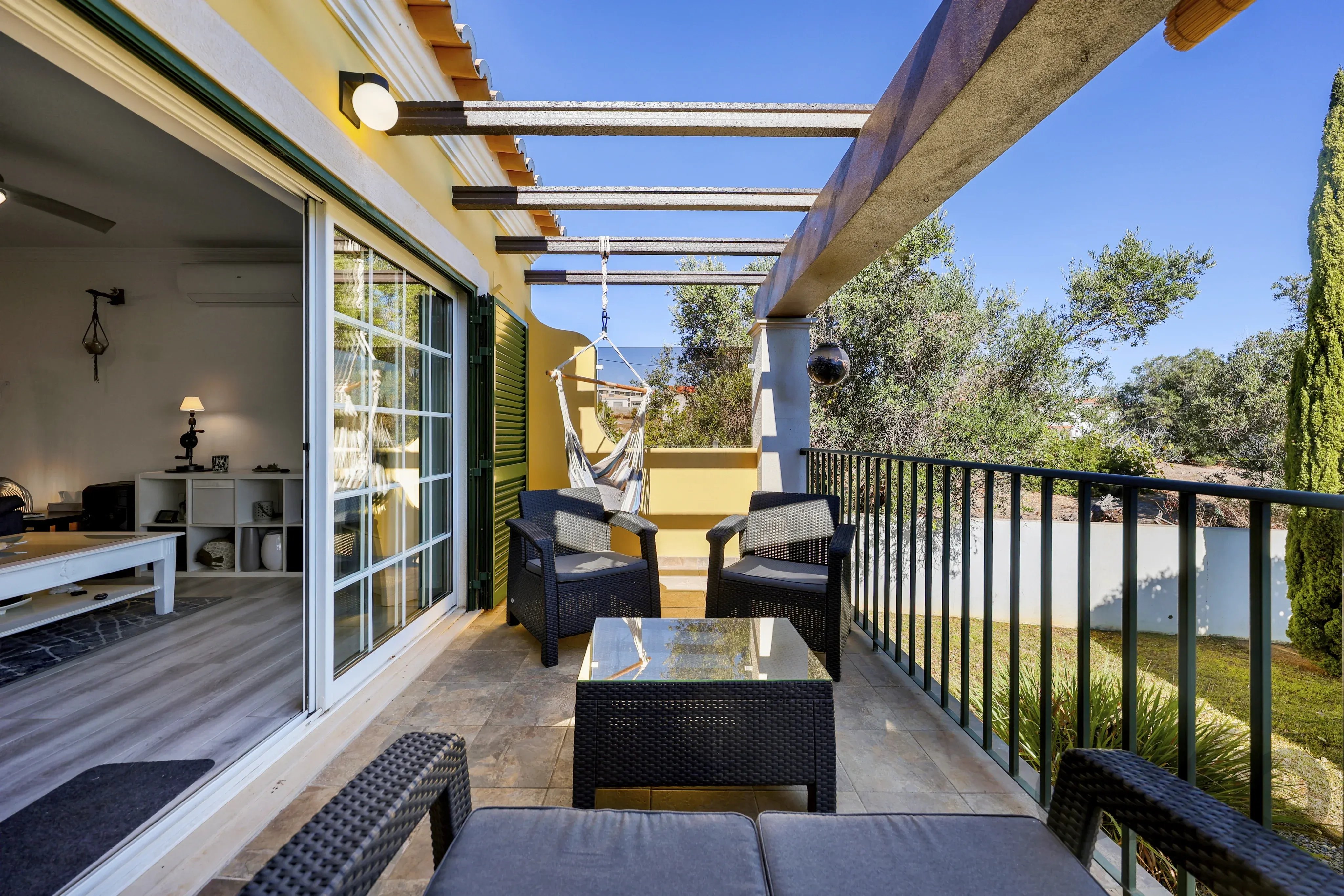 Elegante moradia geminada T3 com terraços. garagem dupla e piscina – A 300m do novo golfe e 1 Km das Praias de Ferragudo 87475208 image 19