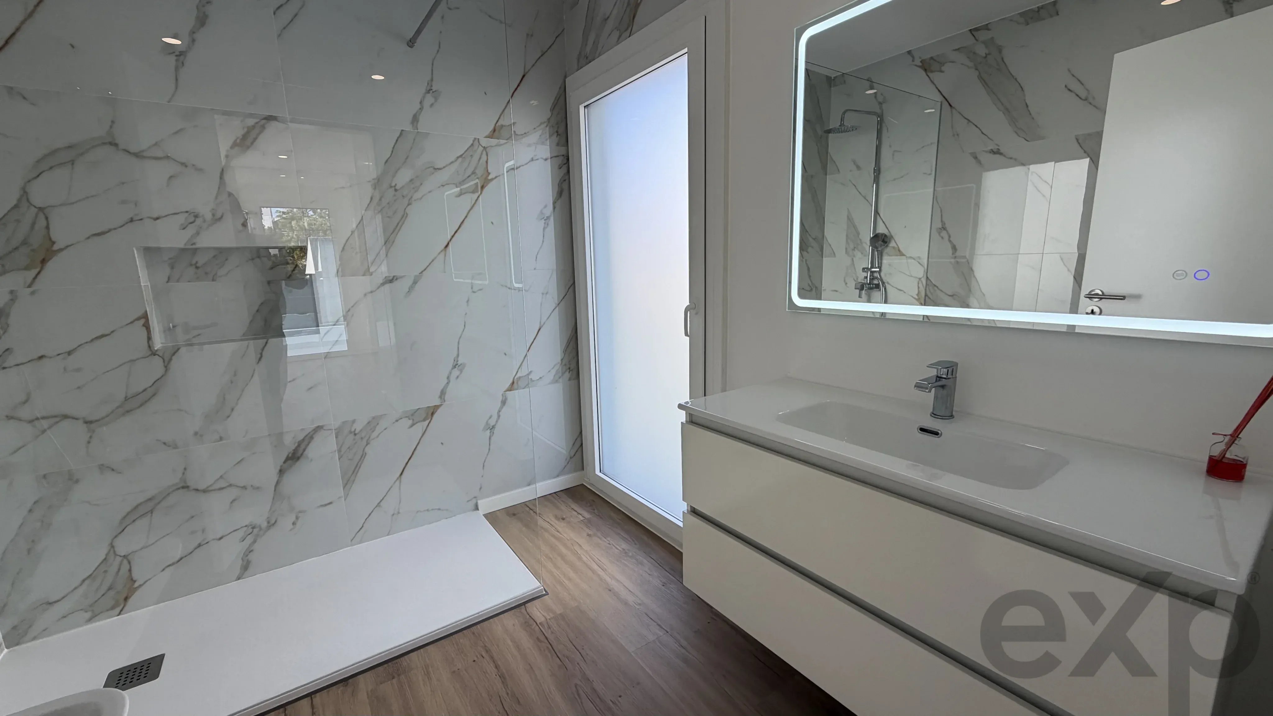 Moradia Moderna T4 com Piscina em Amora 87486101 image 12