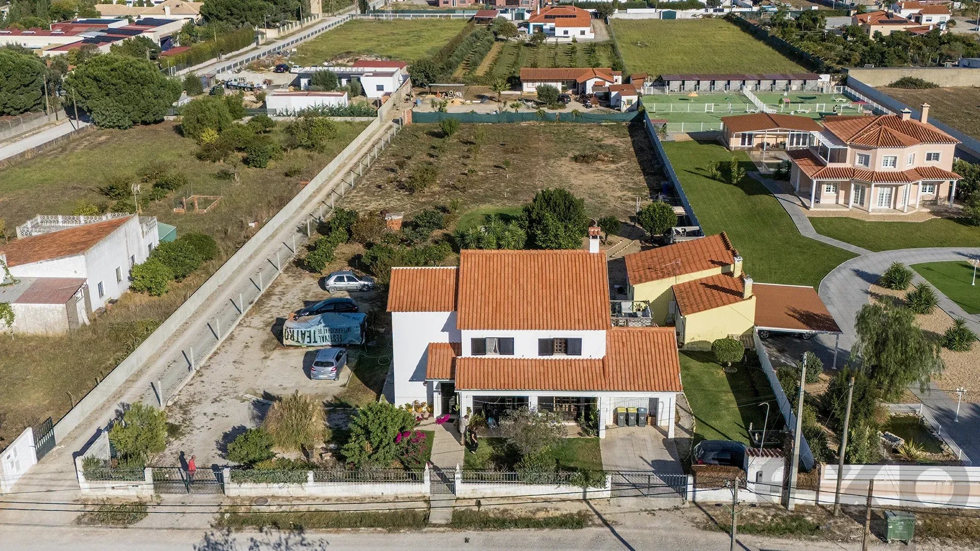 Residential House for sale in Azeitão (São Lourenço e São Simão), 200 m²