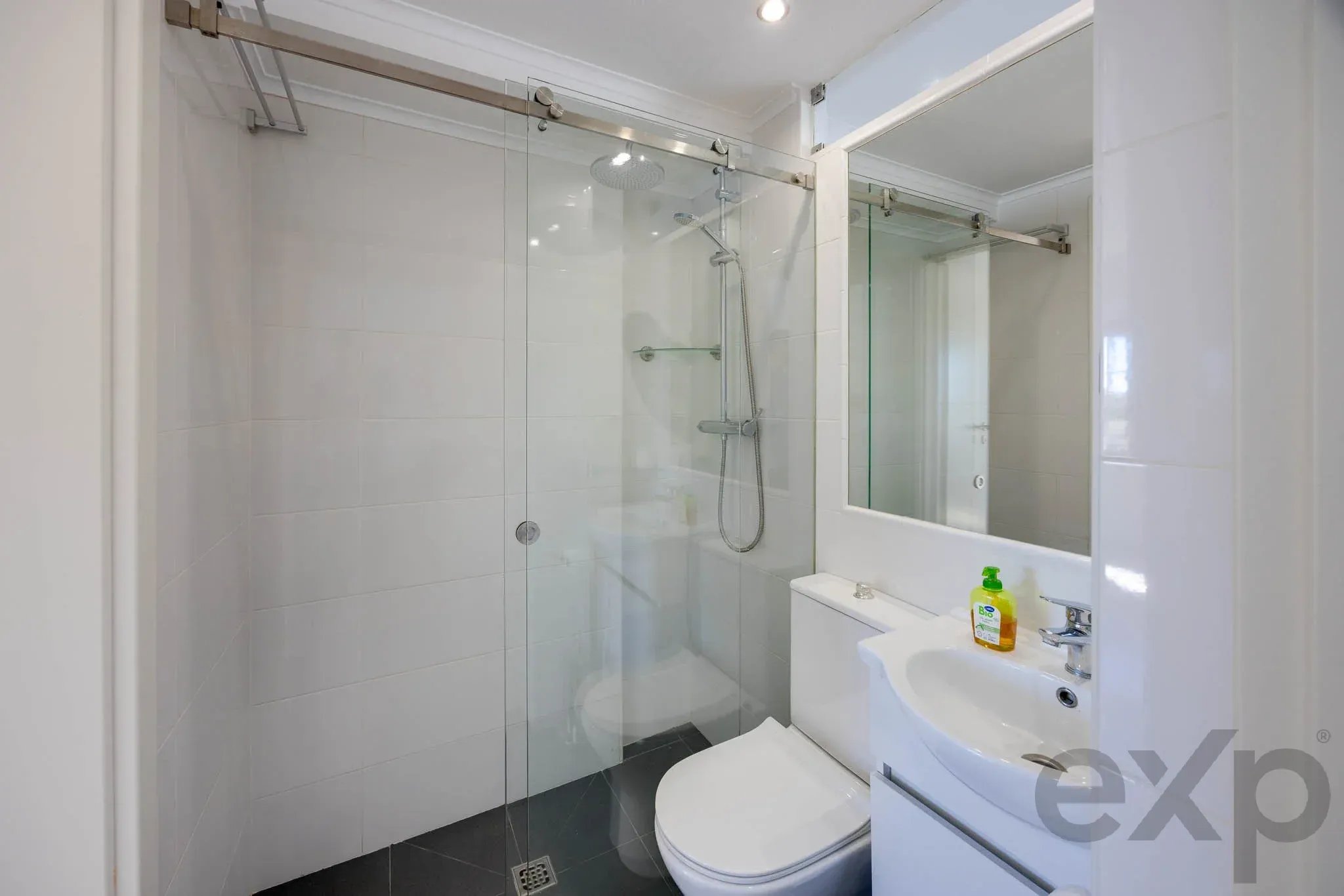 Moradia T4 renovada com piscina e T2, Porto de Mós 87495603 image 34