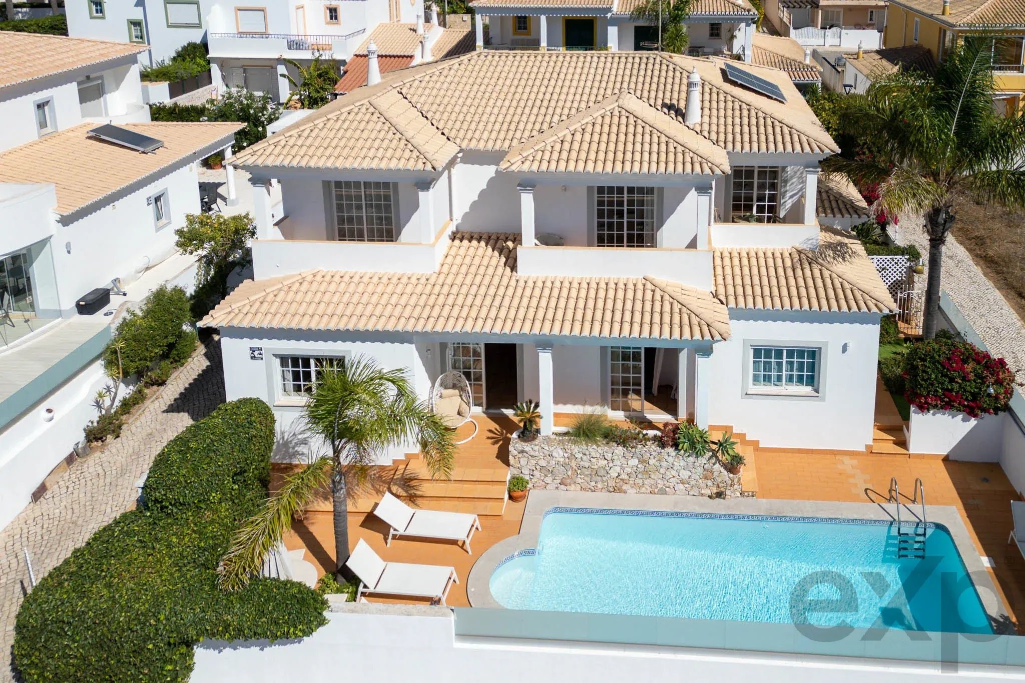 Moradia T4 renovada com piscina e T2, Porto de Mós 87495603 image 2