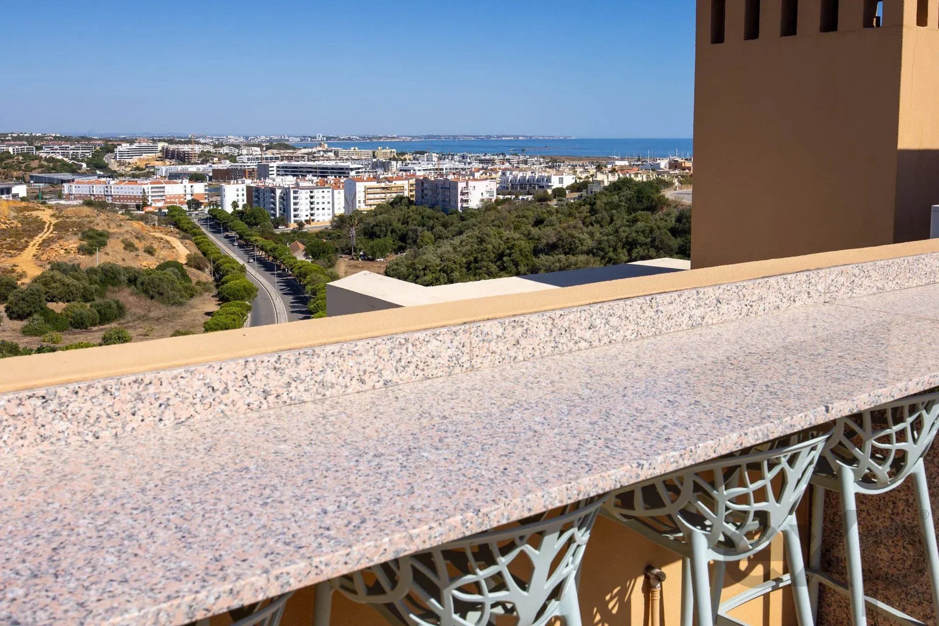 T2 com Rooftop Privativo e Piscina Interior, Lagos 87497655 image 24