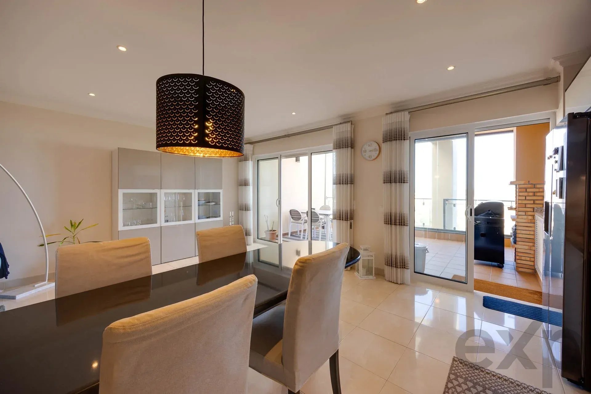 T2 com Rooftop Privativo e Piscina Interior, Lagos 87497655 image 8