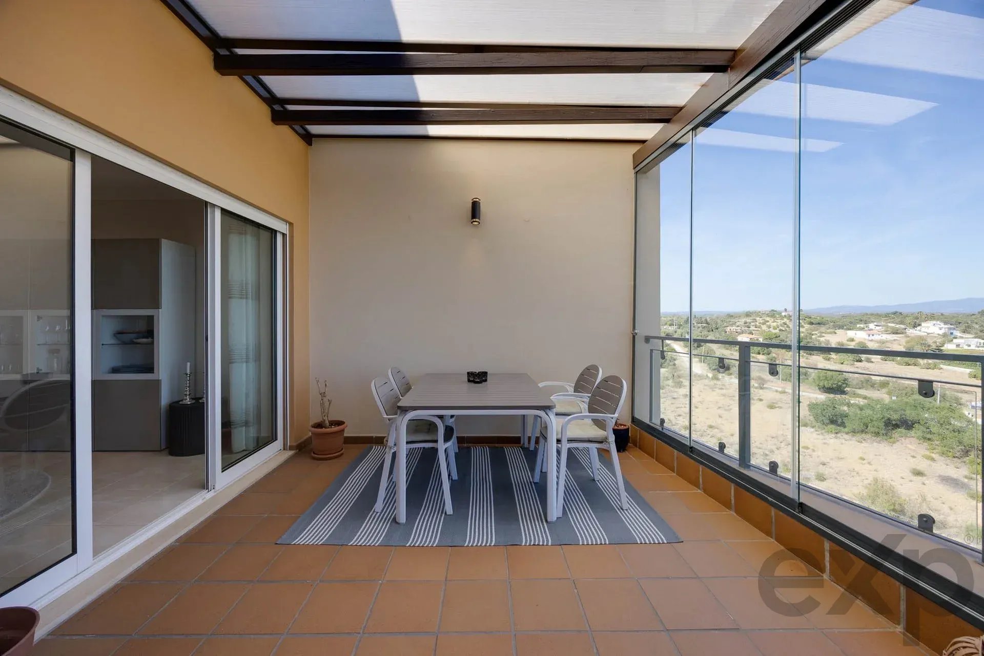 T2 com Rooftop Privativo e Piscina Interior, Lagos 87497655 image 13