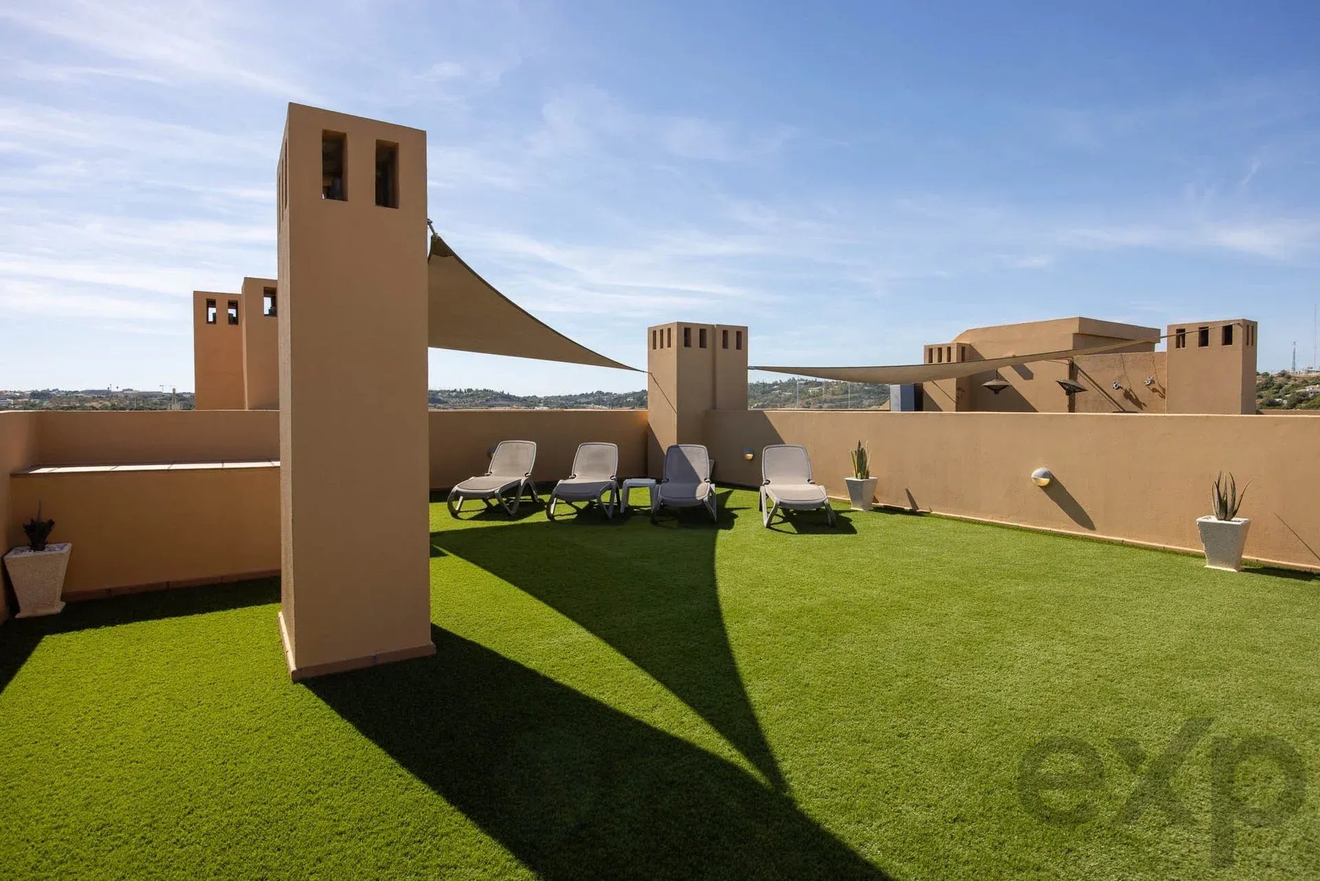 T2 com Rooftop Privativo e Piscina Interior, Lagos 87497655 image 22
