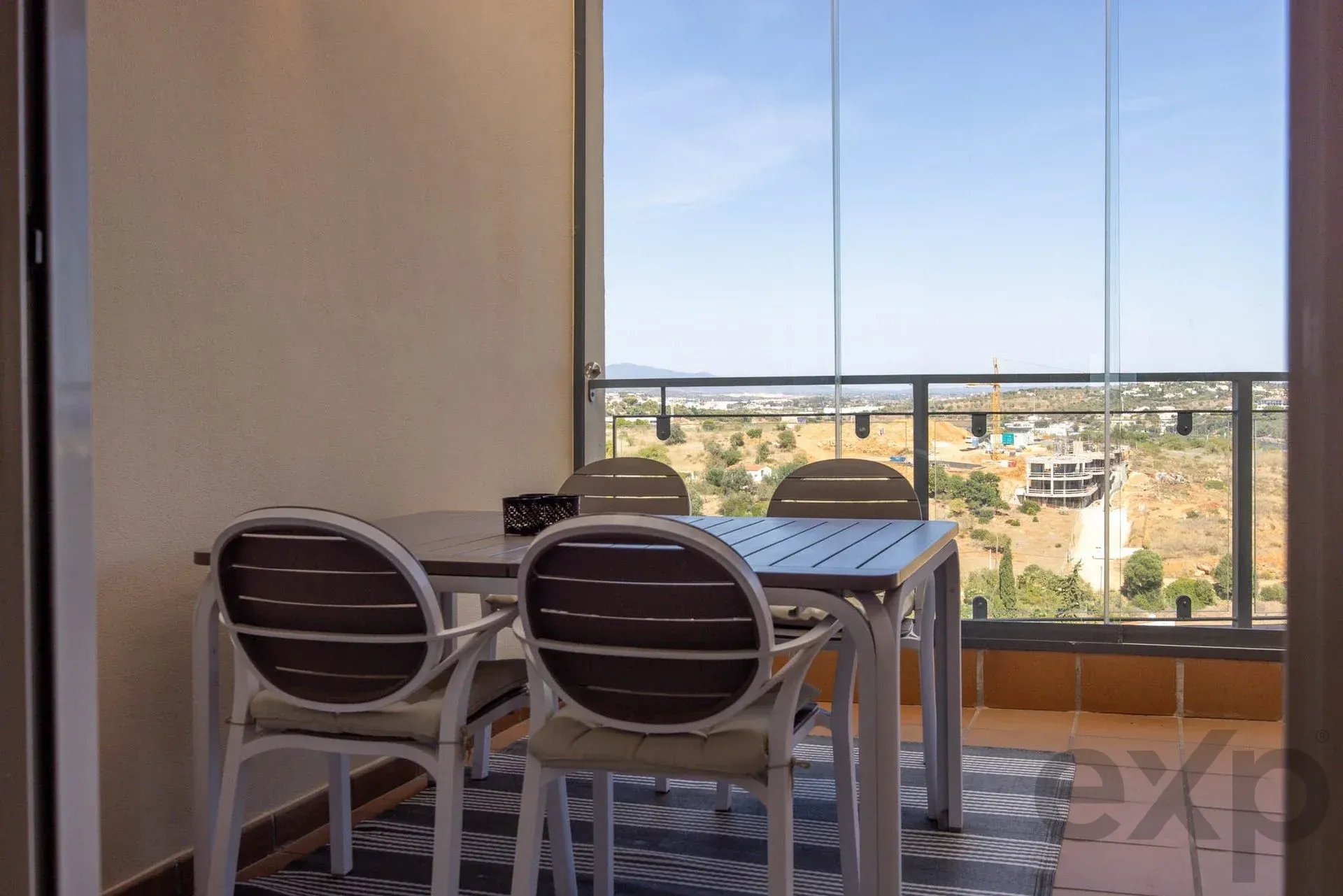 T2 com Rooftop Privativo e Piscina Interior, Lagos 87497655 image 15