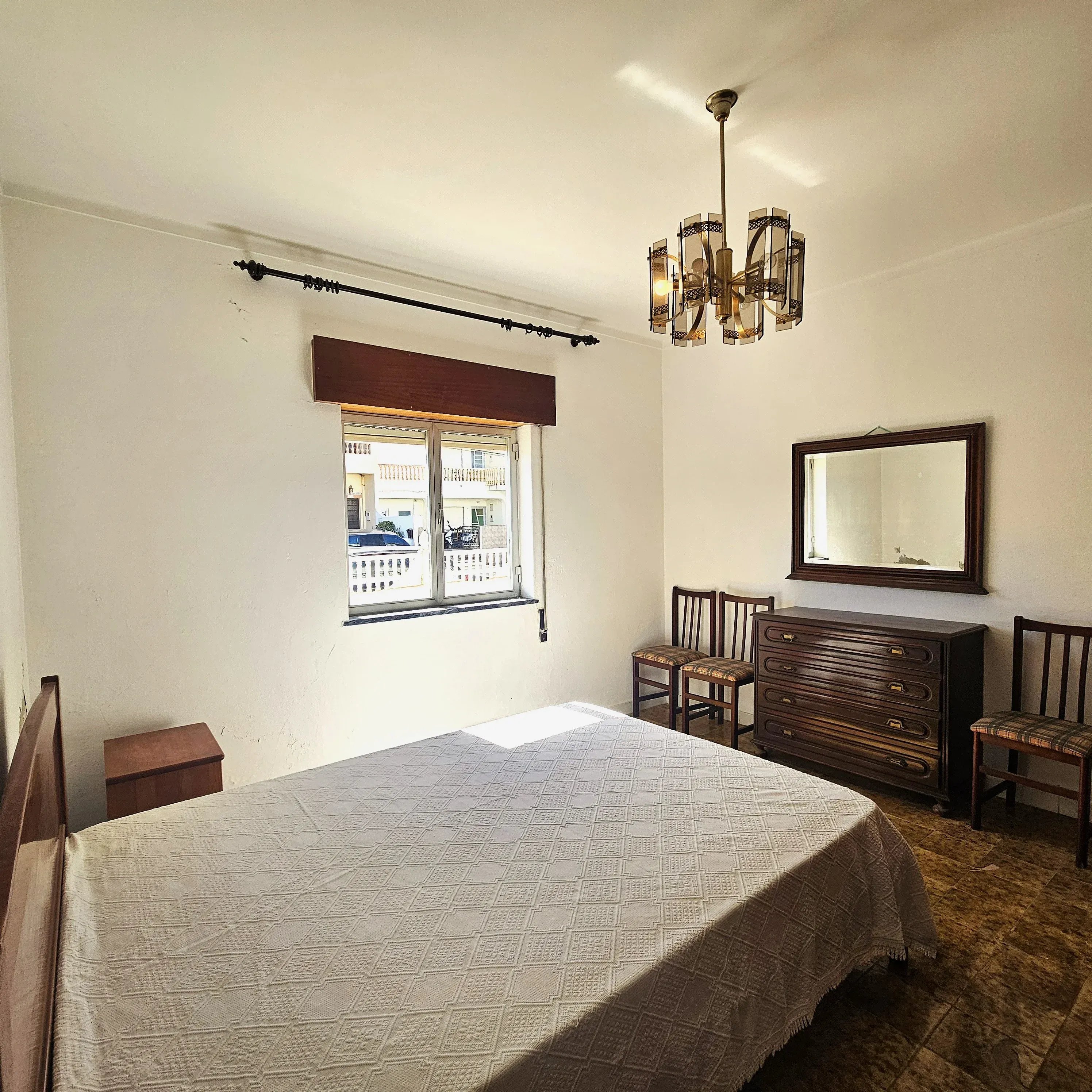 Moradia Bifamiliar em Ferragudo – Charme, Espaço e Potencial 87510156 image 18