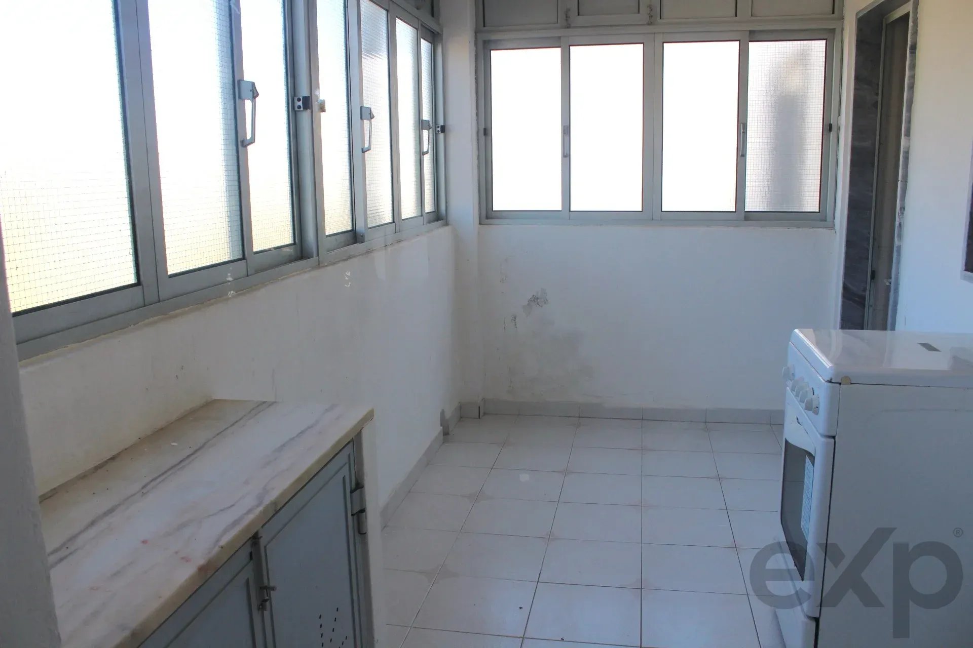 Moradia Bifamiliar em Ferragudo – Charme, Espaço e Potencial 87510156 image 50