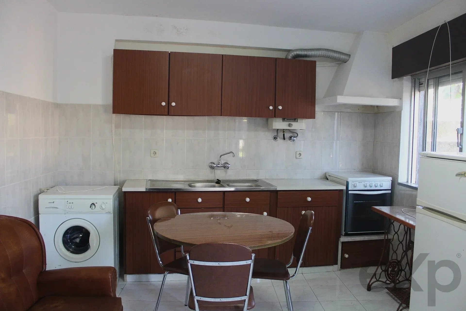 Moradia Bifamiliar em Ferragudo – Charme, Espaço e Potencial 87510156 image 31