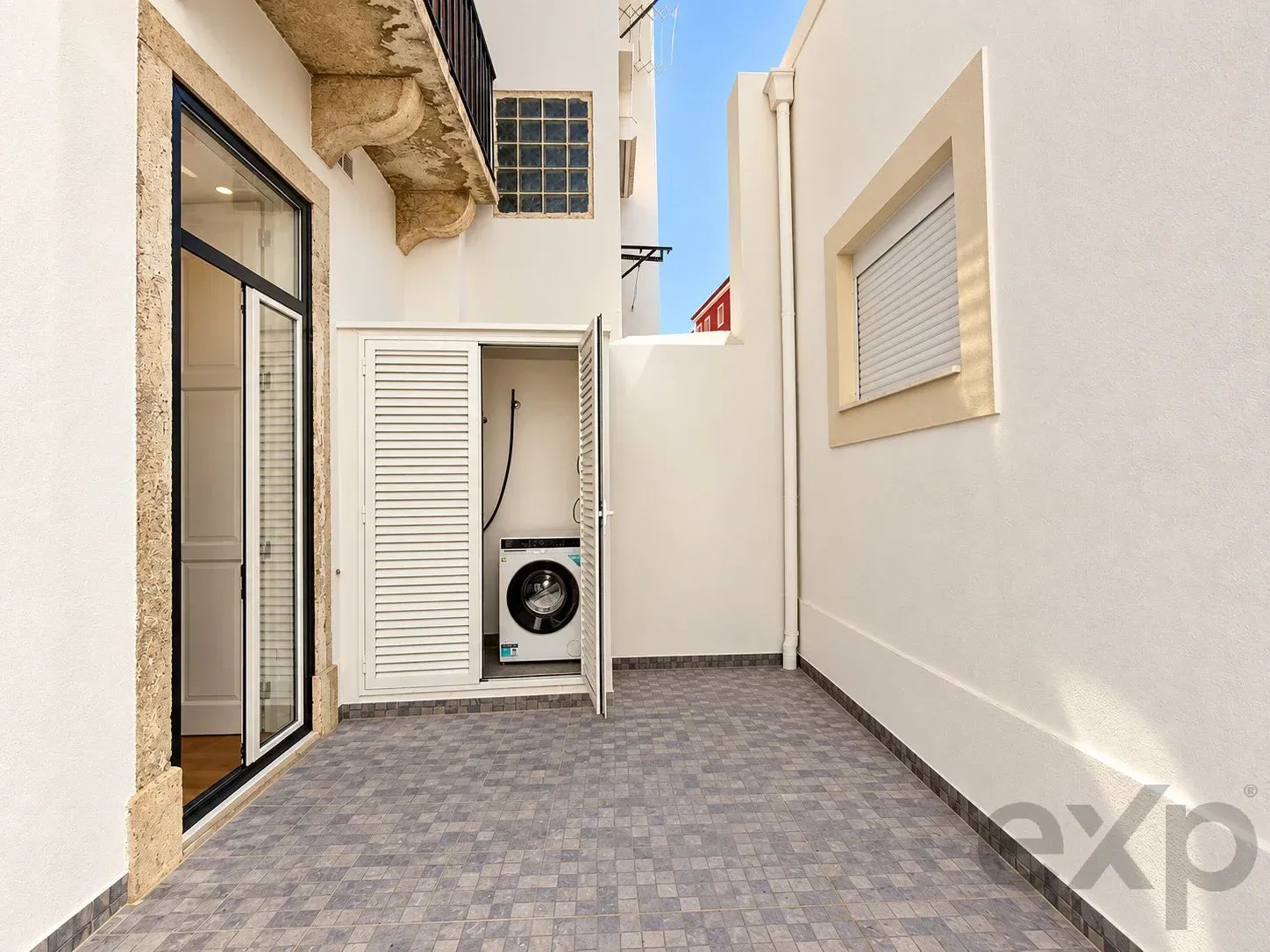 T2 RENOVADO com teraço em S Vicente 87511746 image 12