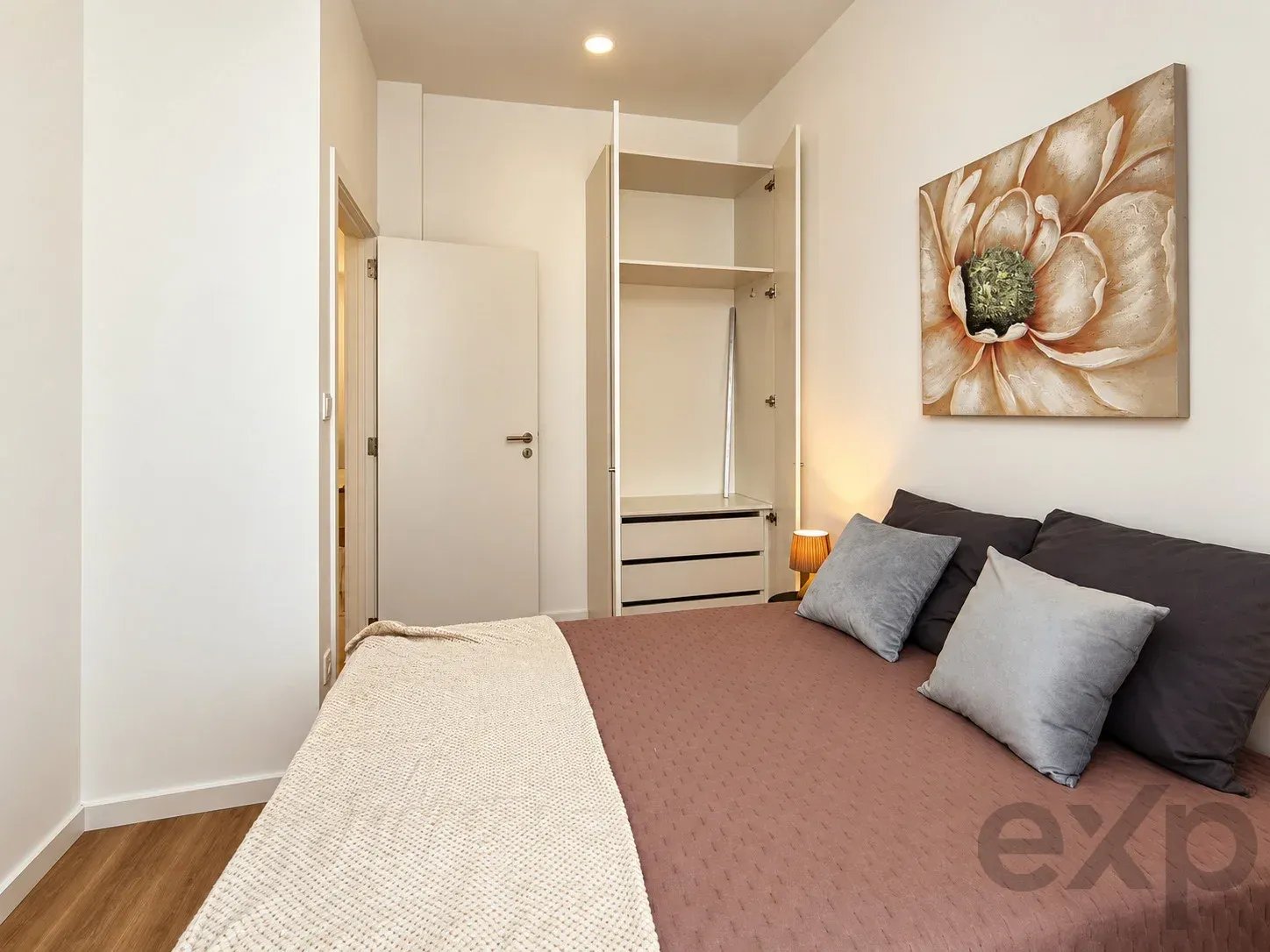 T2 RENOVADO com teraço em S Vicente 87511746 image 5