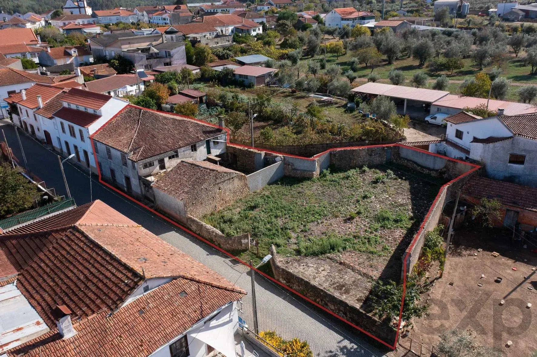 Residential House for sale in Vila Nova do Ceira, Rua Dr Francisco Martins Carneiro, n.º 37, 3330-456 Vila Nova do Ceira, 948 m²