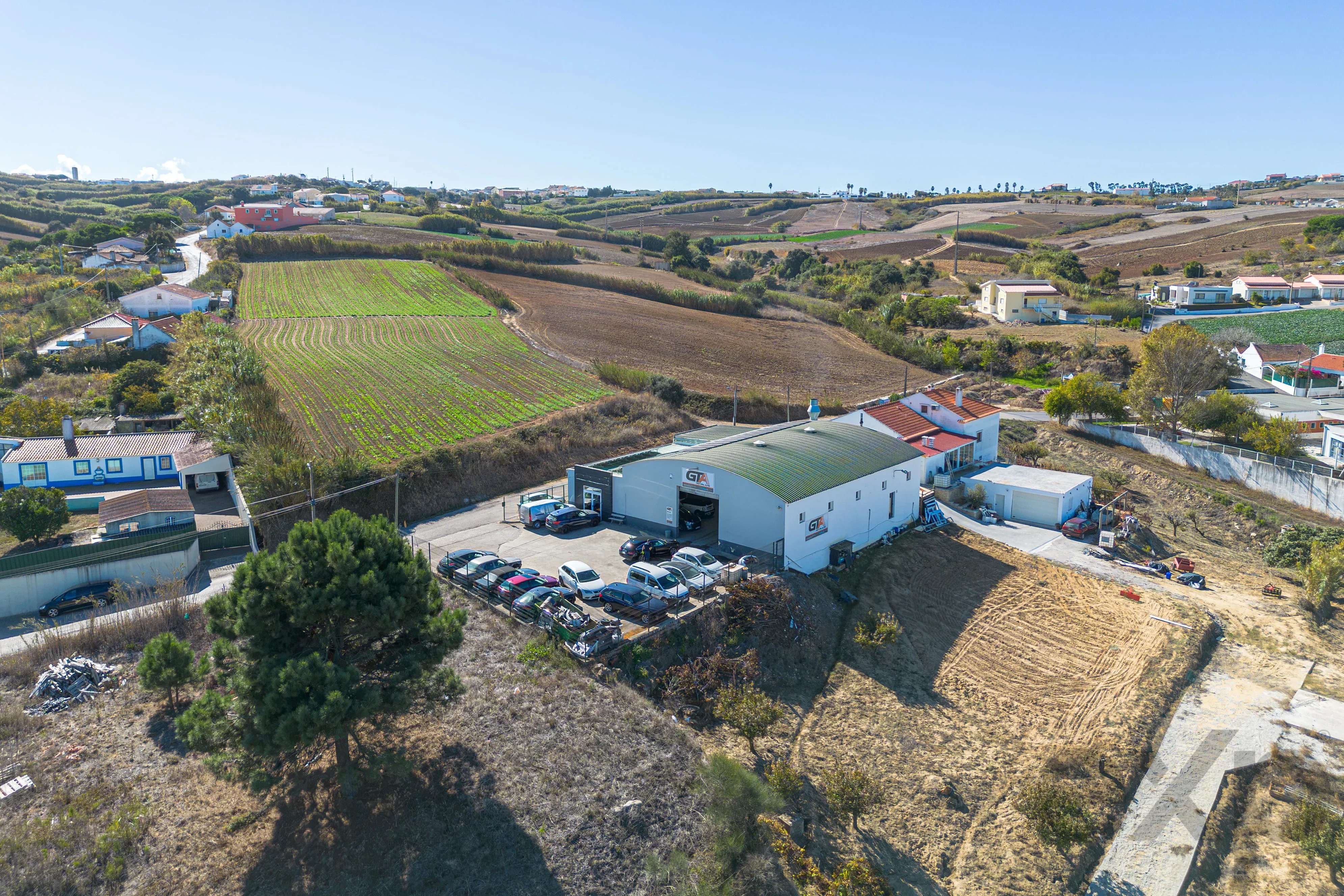 Armazéns à venda em Lourinhã e Atalaia, 420 m²