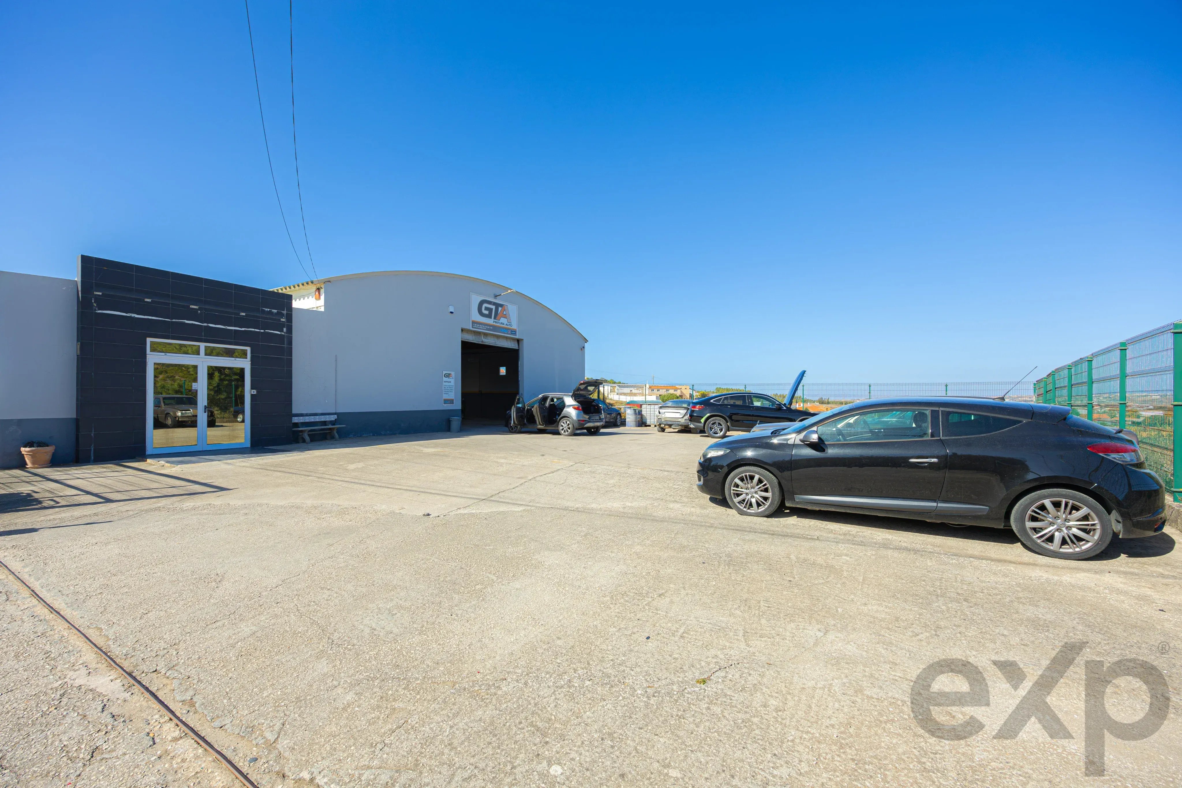 Armazéns à venda em Lourinhã e Atalaia, 420 m²