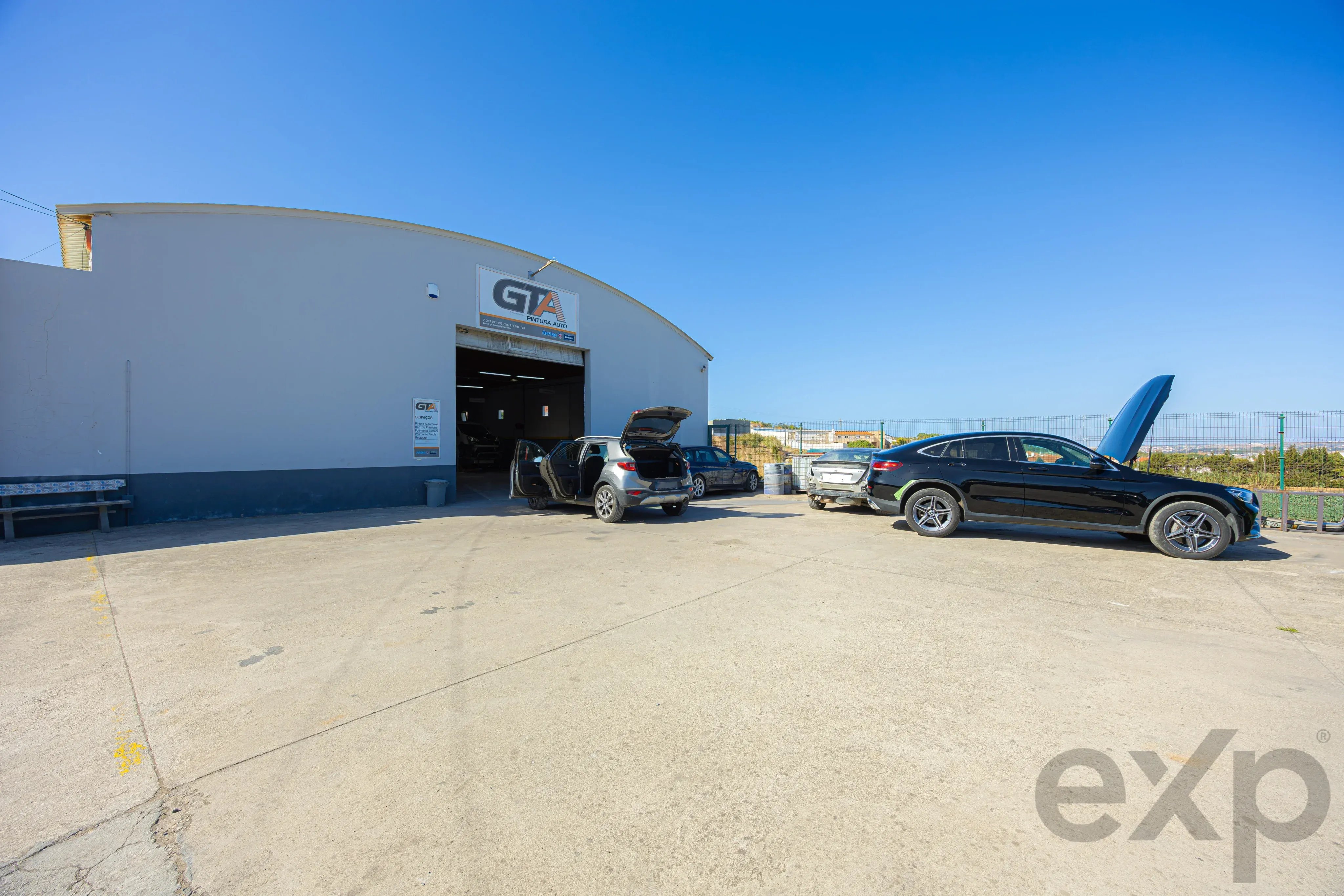 Warehouses for sale in Lourinhã e Atalaia, 420 m²