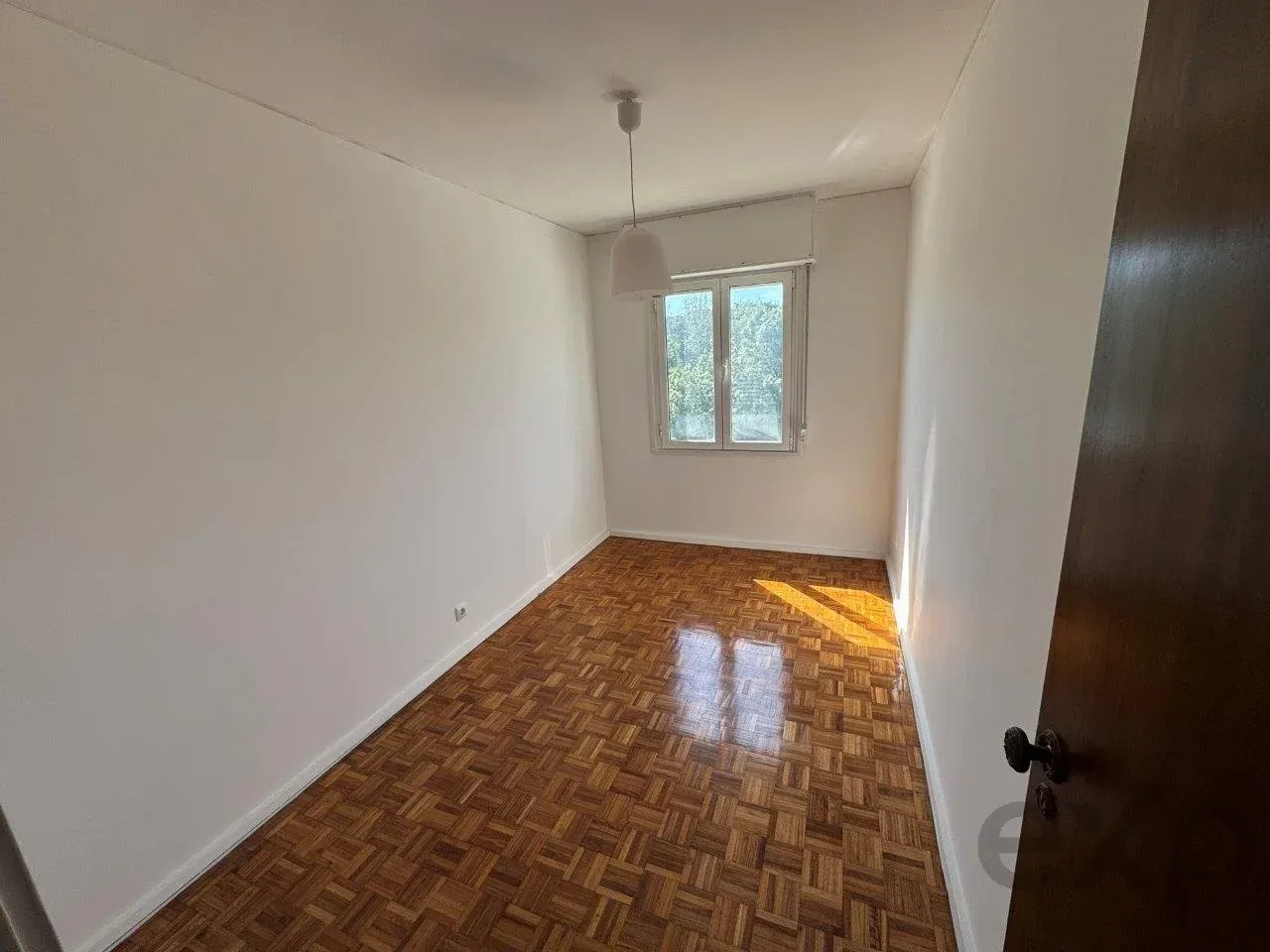 Apartamento para alugar em Santo António dos Cavaleiros e Frielas, 90 m²