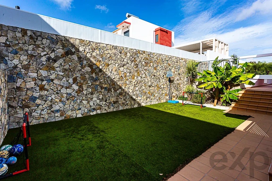 Residential House for sale in Loulé, 215 m²