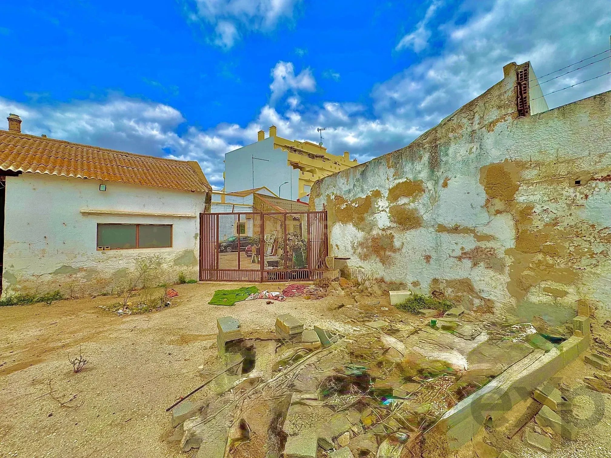 Terreno à venda em Olhão, 537 m²