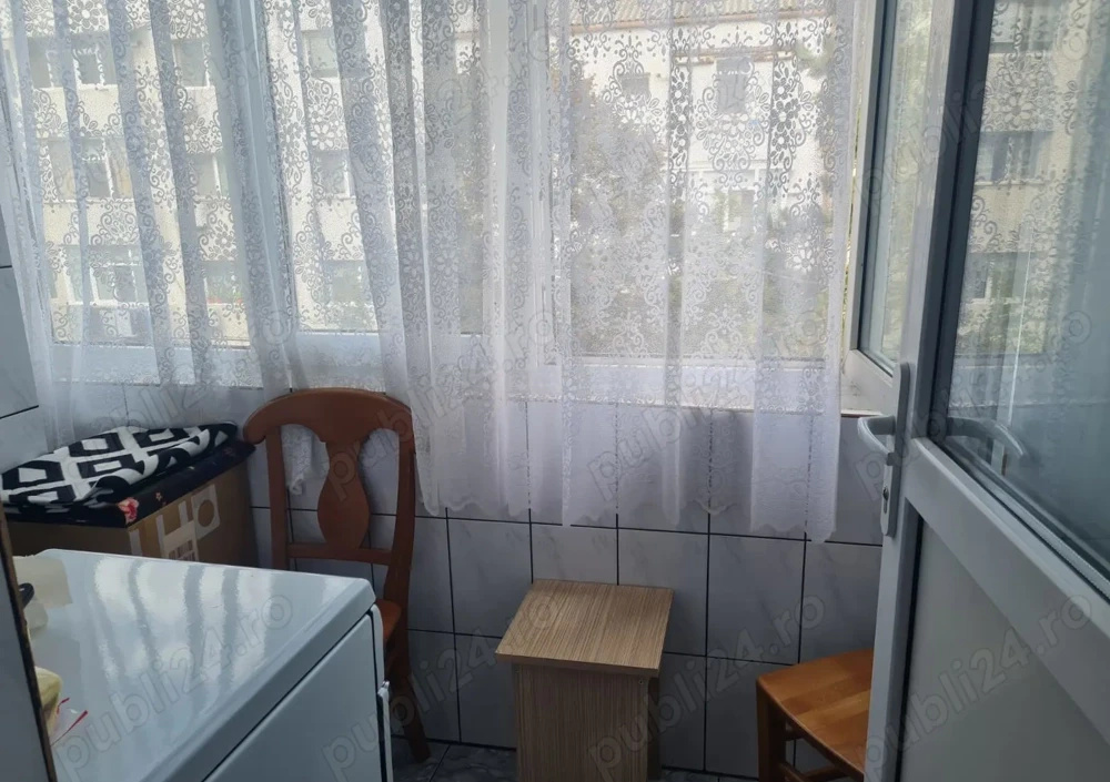 De vânzare apartament 3 camere, et 3/4, zona Inel1, Constanta