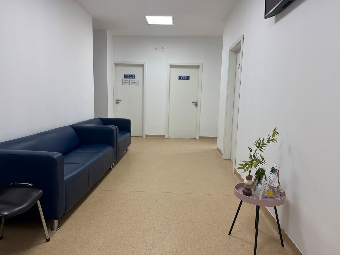 Spațiu activitati medicale de 22mp de închiriat, zona Mioritei