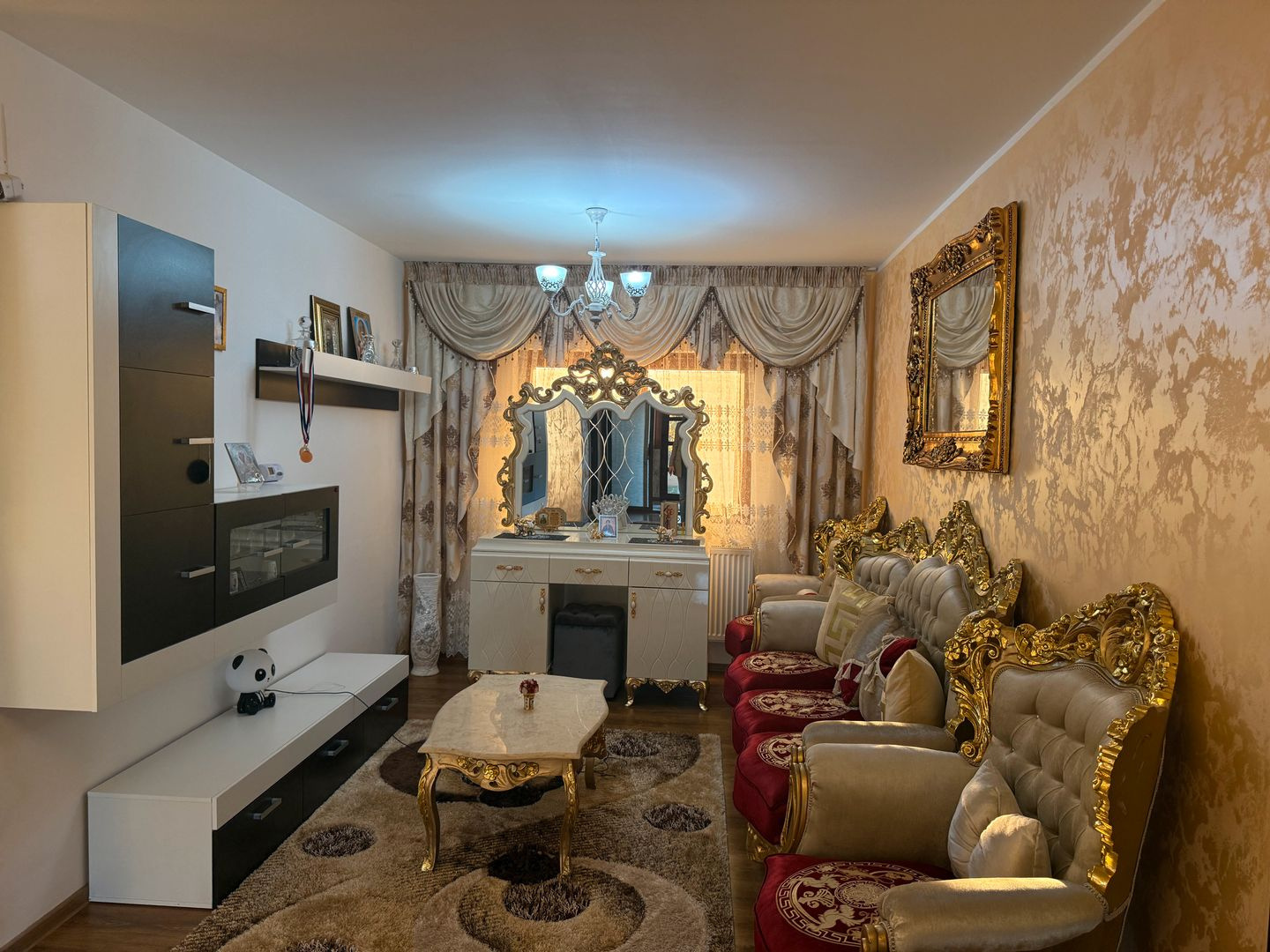Casă / Vilă de vânzare cu 5 camere – Cartierul Nou, Sascut