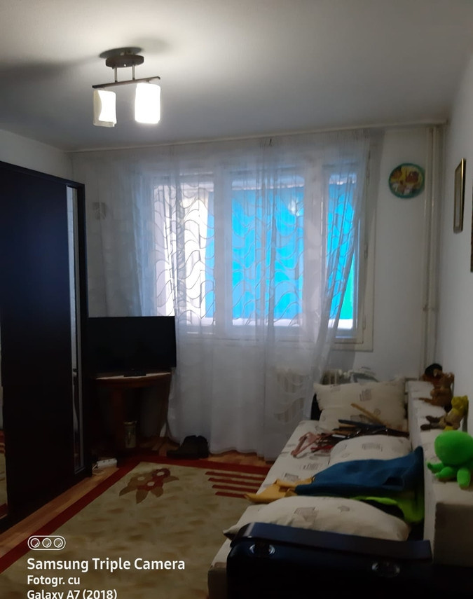 Negru Voda, Apartament 2 camere, decomandat, balcon mare, Școala 14 Pitești