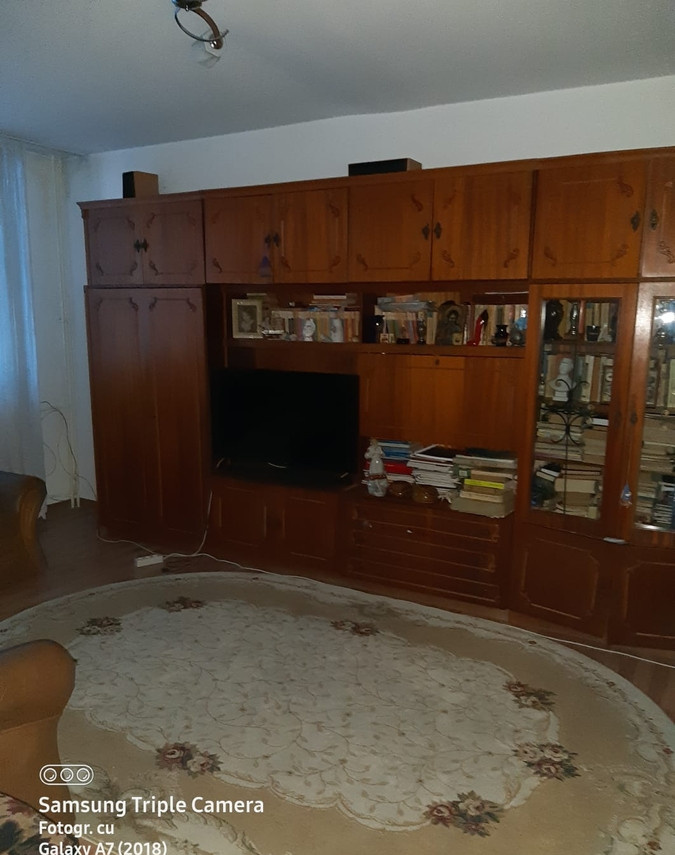 Negru Voda, Apartament 2 camere, decomandat, balcon mare, Școala 14 Pitești