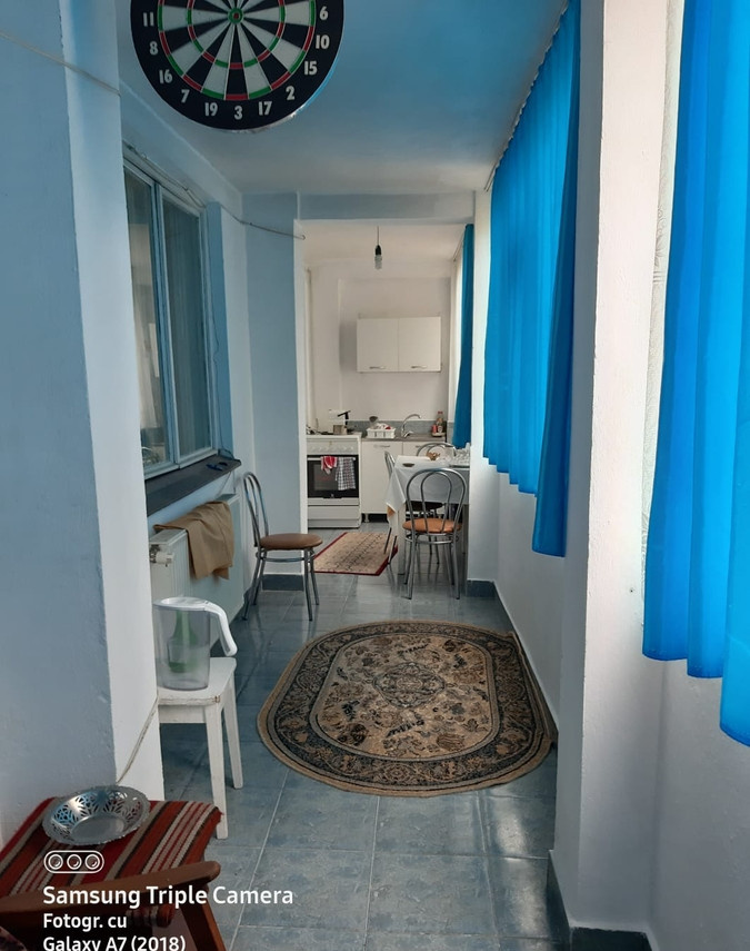 Negru Voda, Apartament 2 camere, decomandat, balcon mare, Școala 14 Pitești